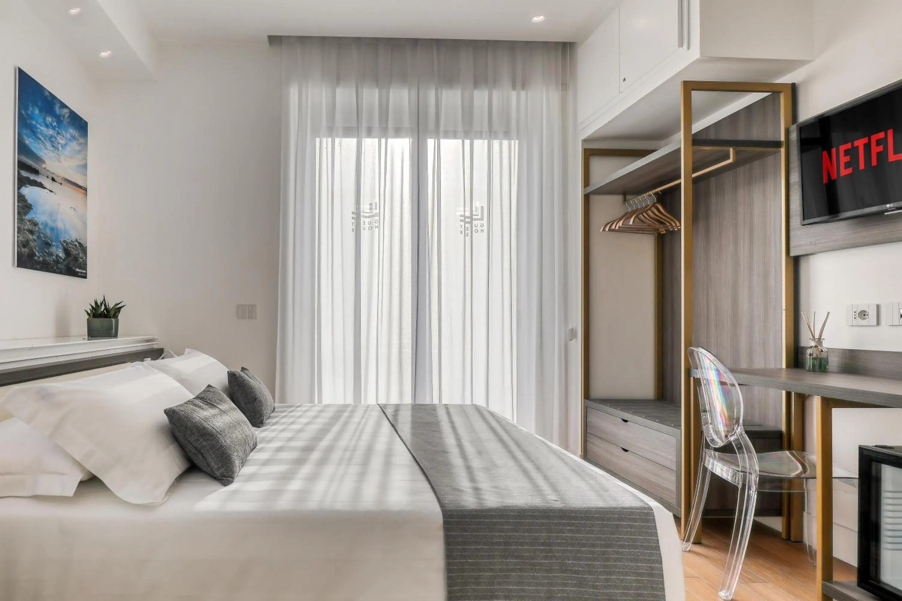 Bed in Gallery Suite