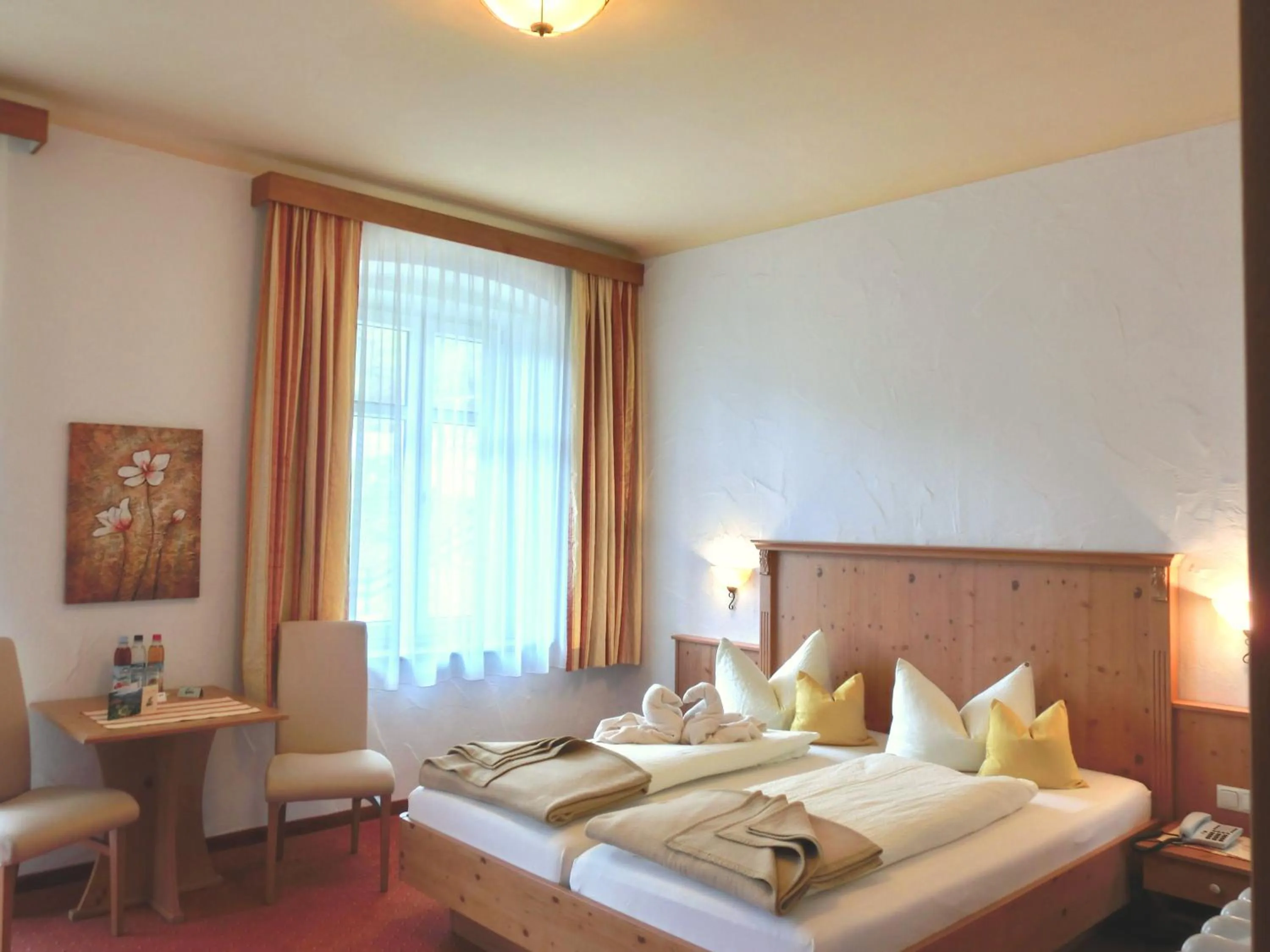 Bed in Hotel-Garni Drachenburg