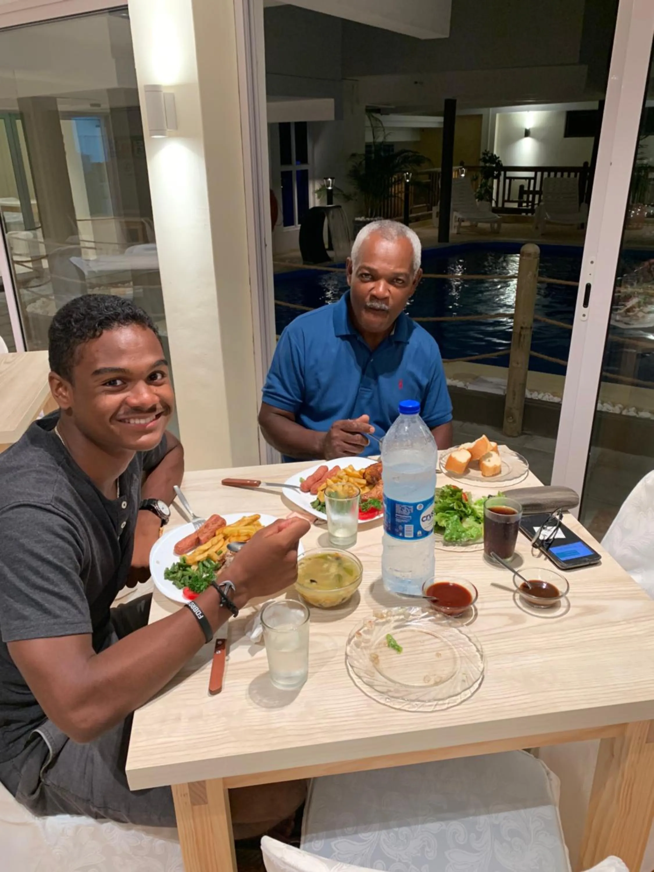 Restaurant/places to eat in Sikamifer Tourist Resort