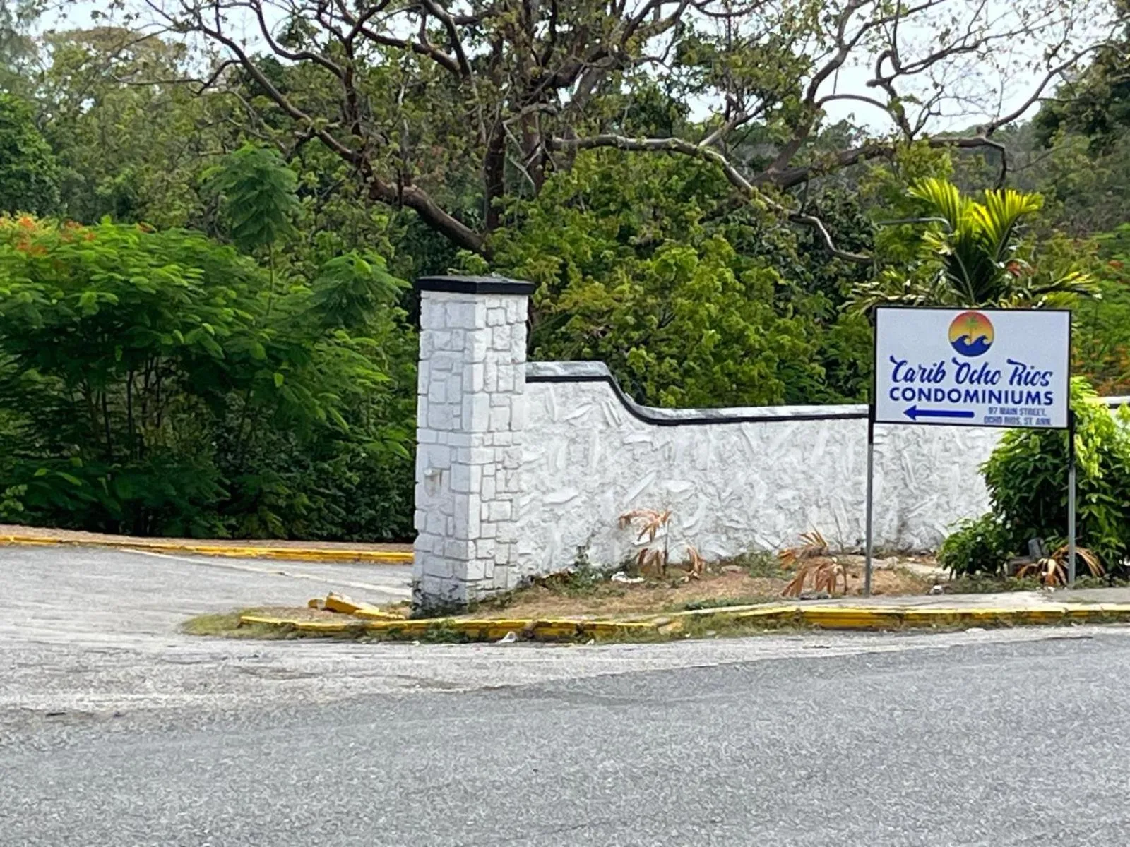 Facade/entrance in Contemporary Ocean view 2bed Carib Ocho Rios Condo