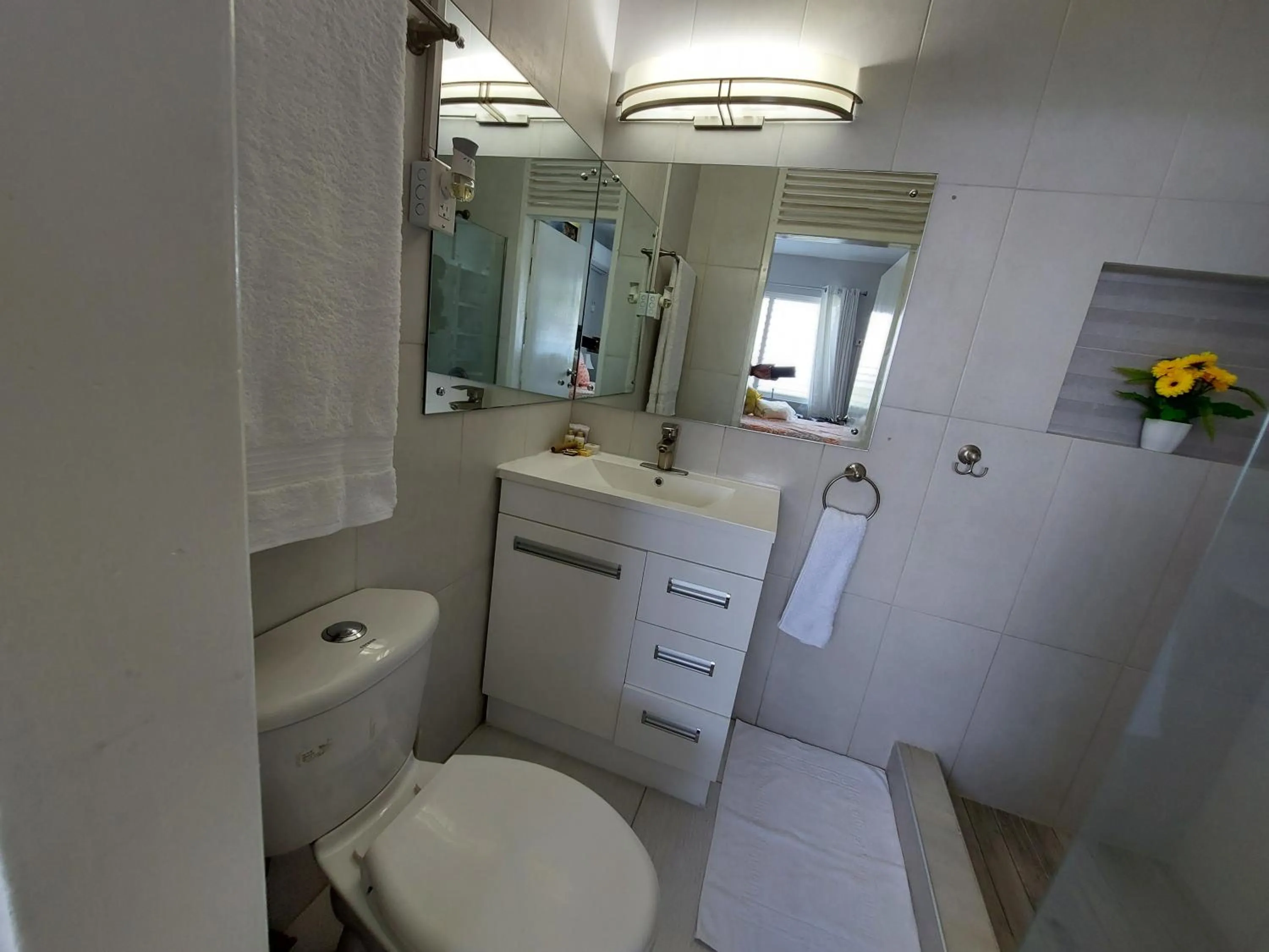 Bathroom in Contemporary Ocean view 2bed Carib Ocho Rios Condo