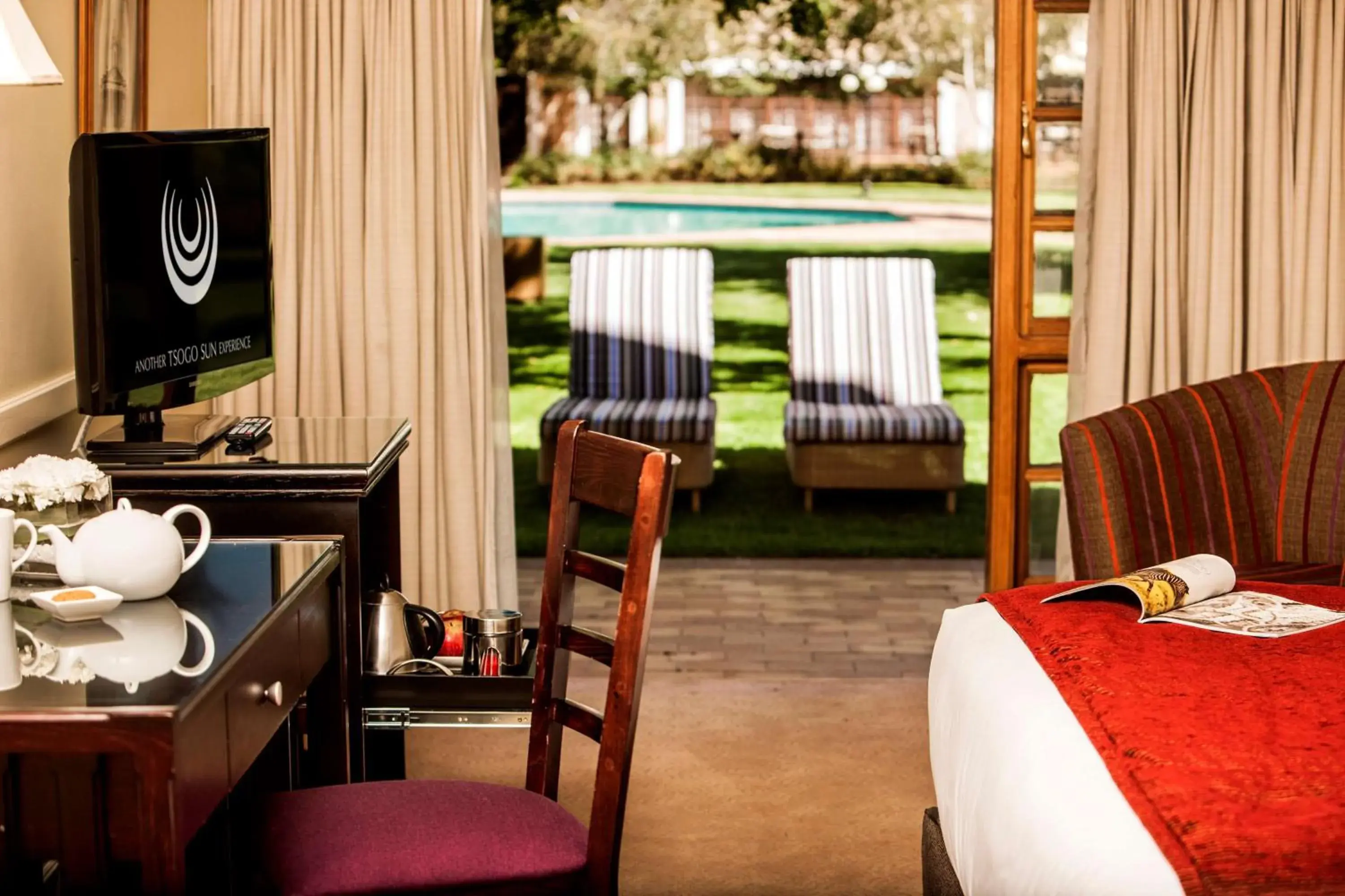 Standard Twin Room Non Smoking in Southern Sun Bloemfontein Standard Twin Room Non Smoking in Southern Sun Bloemfontein