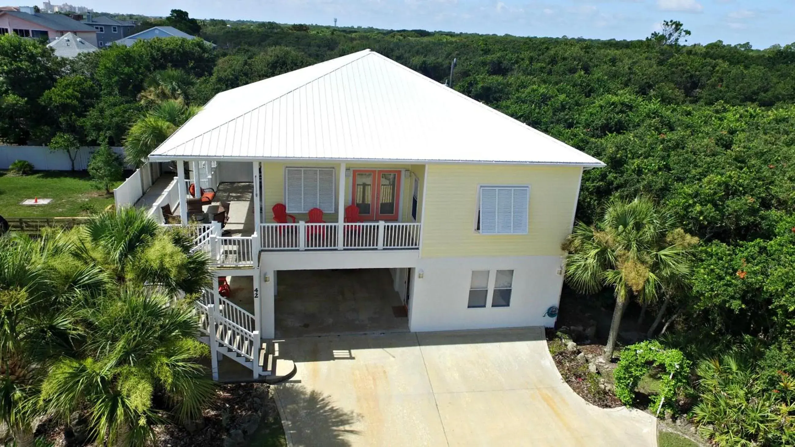 Fantasea is the Perfect Beach House with Pool and Hot Tub 4 bed3 bath with 2 Master Suites Fantasea is the Perfect Beach House with Pool and Hot Tub 4 bed3 bath with 2 Master Suites