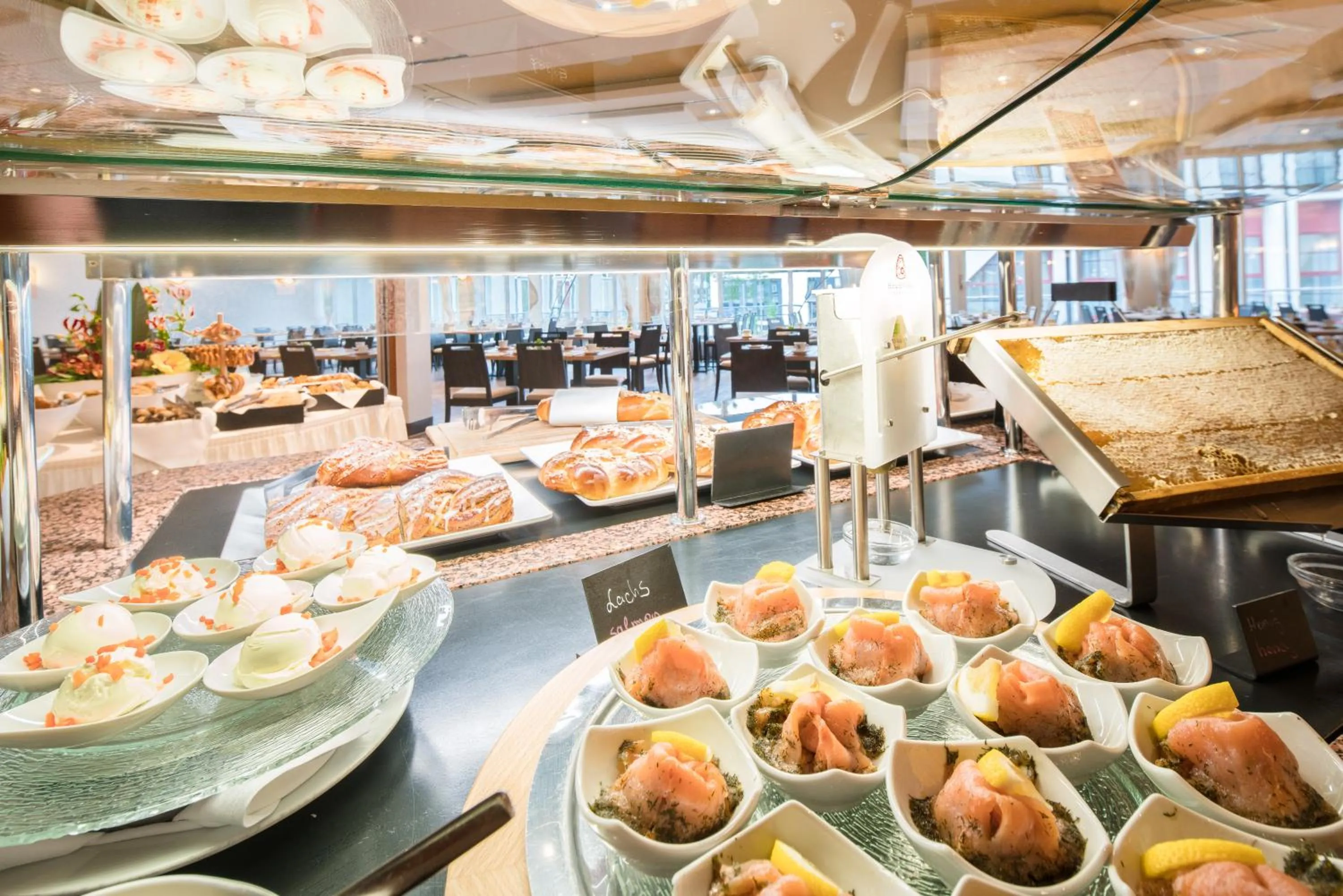 Buffet breakfast in Best Western Plus Hotel Am Schlossberg