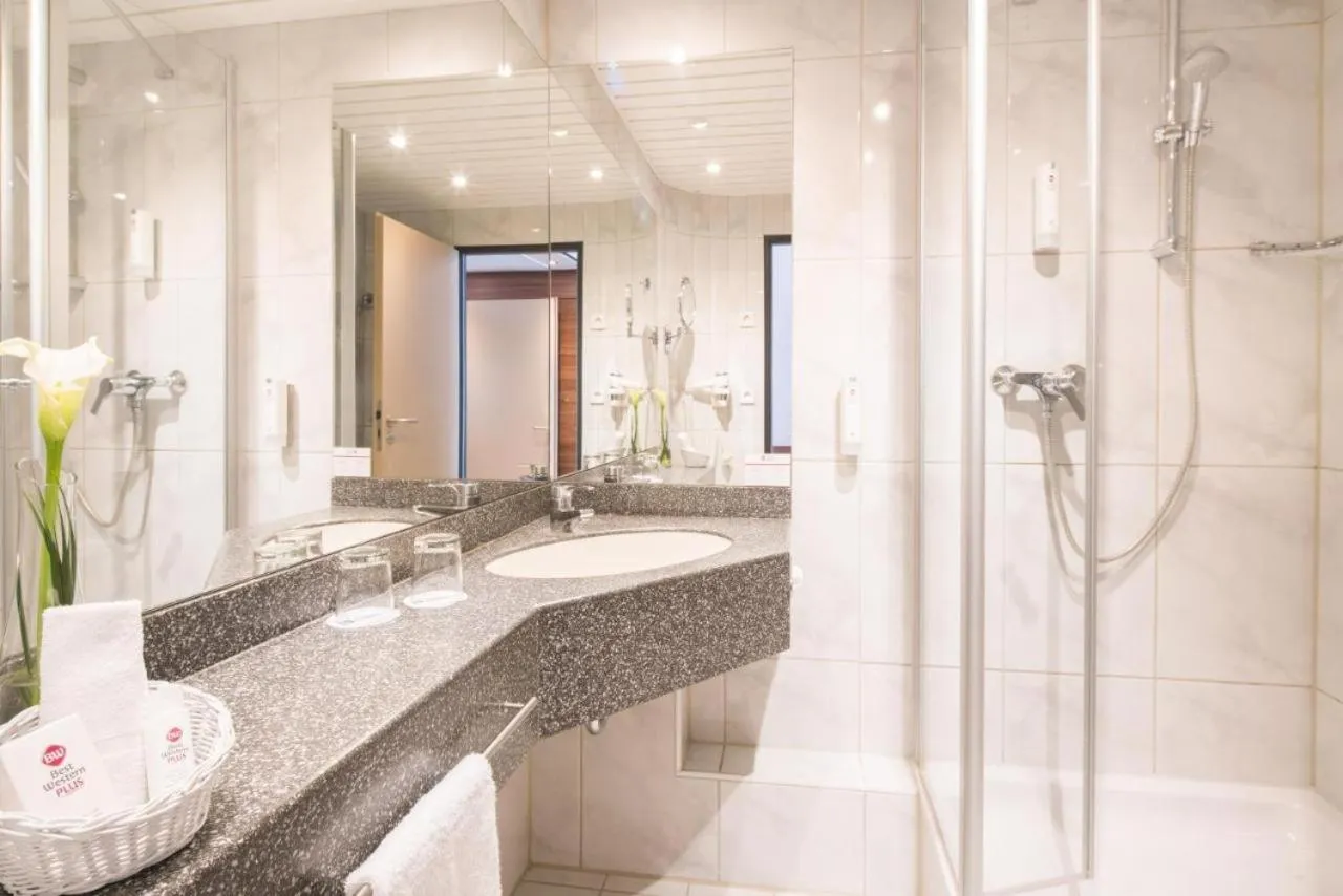 Shower in Best Western Plus Hotel Am Schlossberg