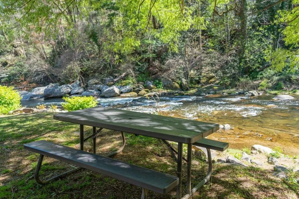 Seating area in Geneva Hotel & Tiki Bar