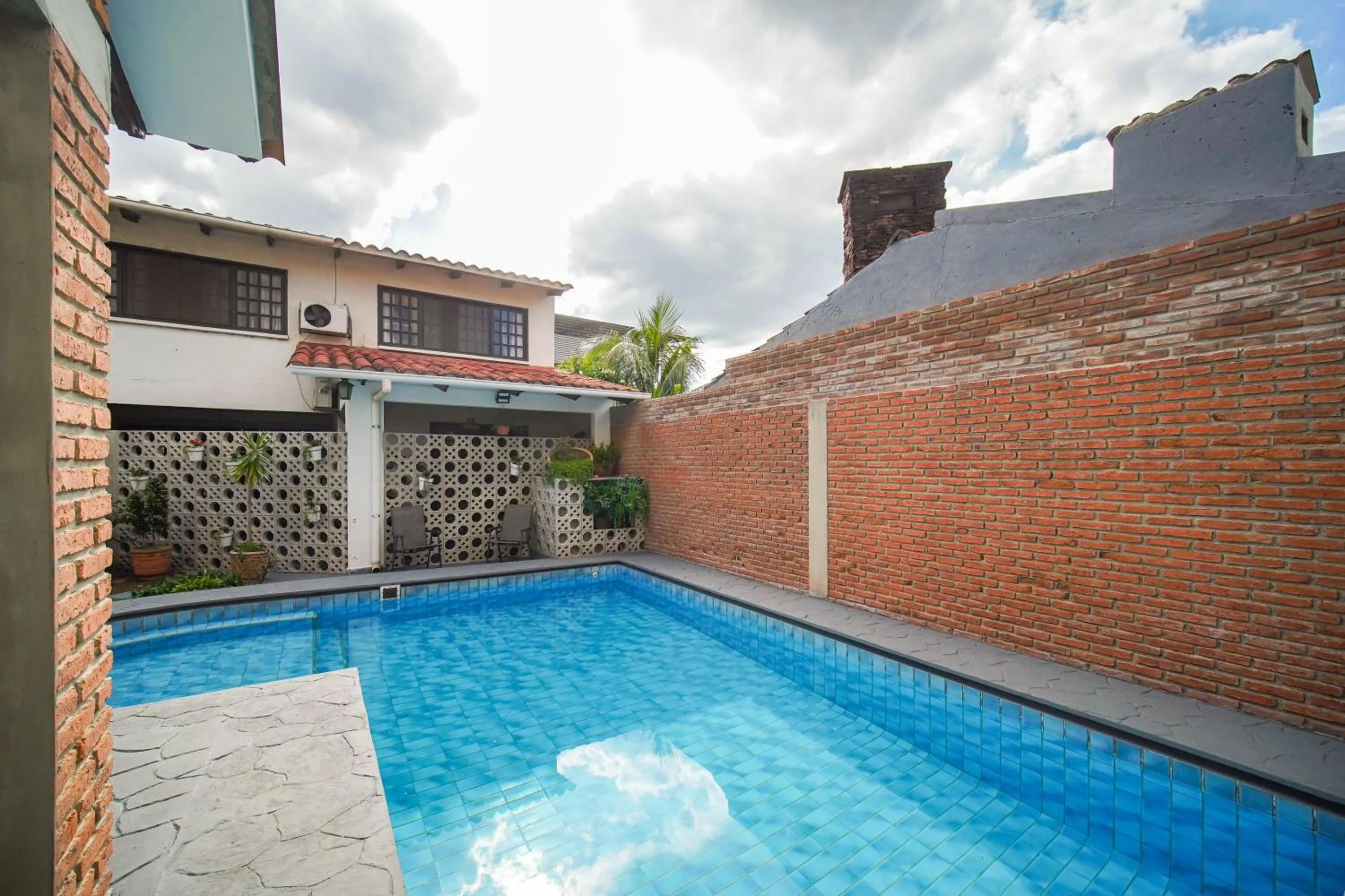 Swimming pool in Chairu Eco Hotel