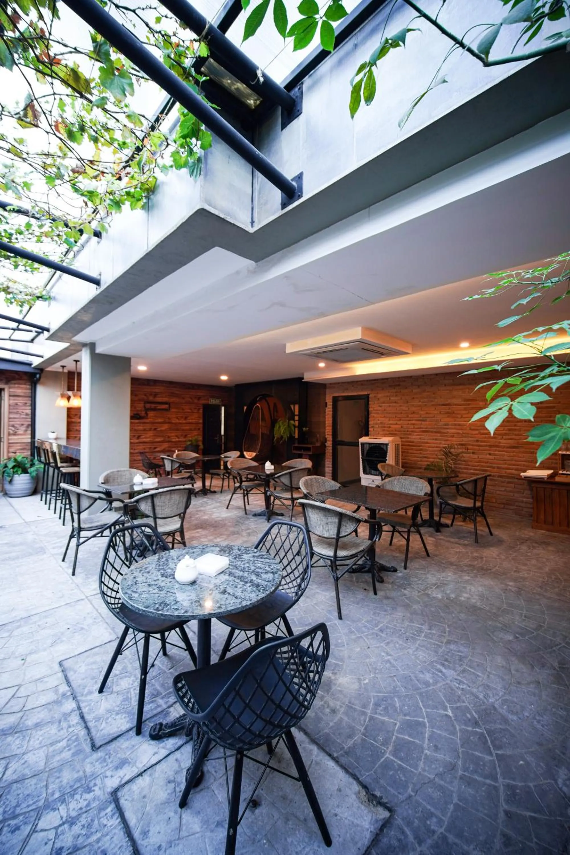 Kitchen or kitchenette in Chairu Eco Hotel