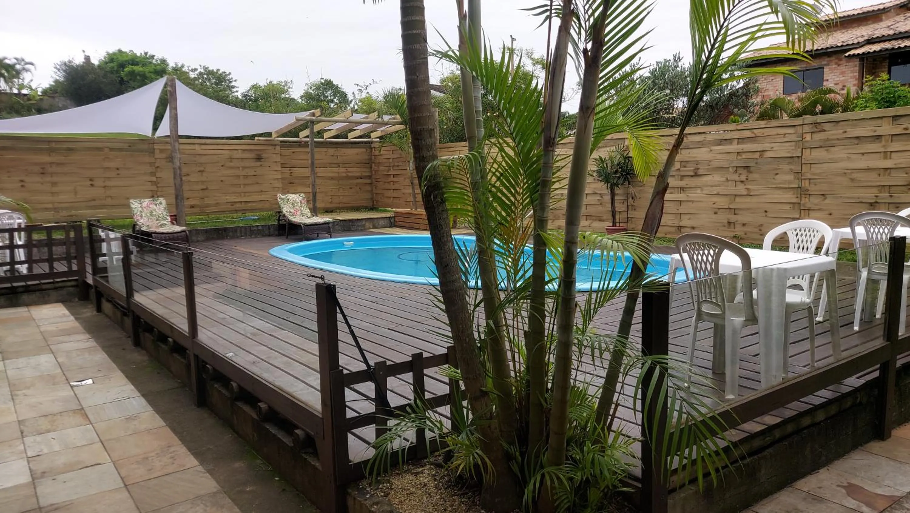 Swimming pool in Pousada Kauai