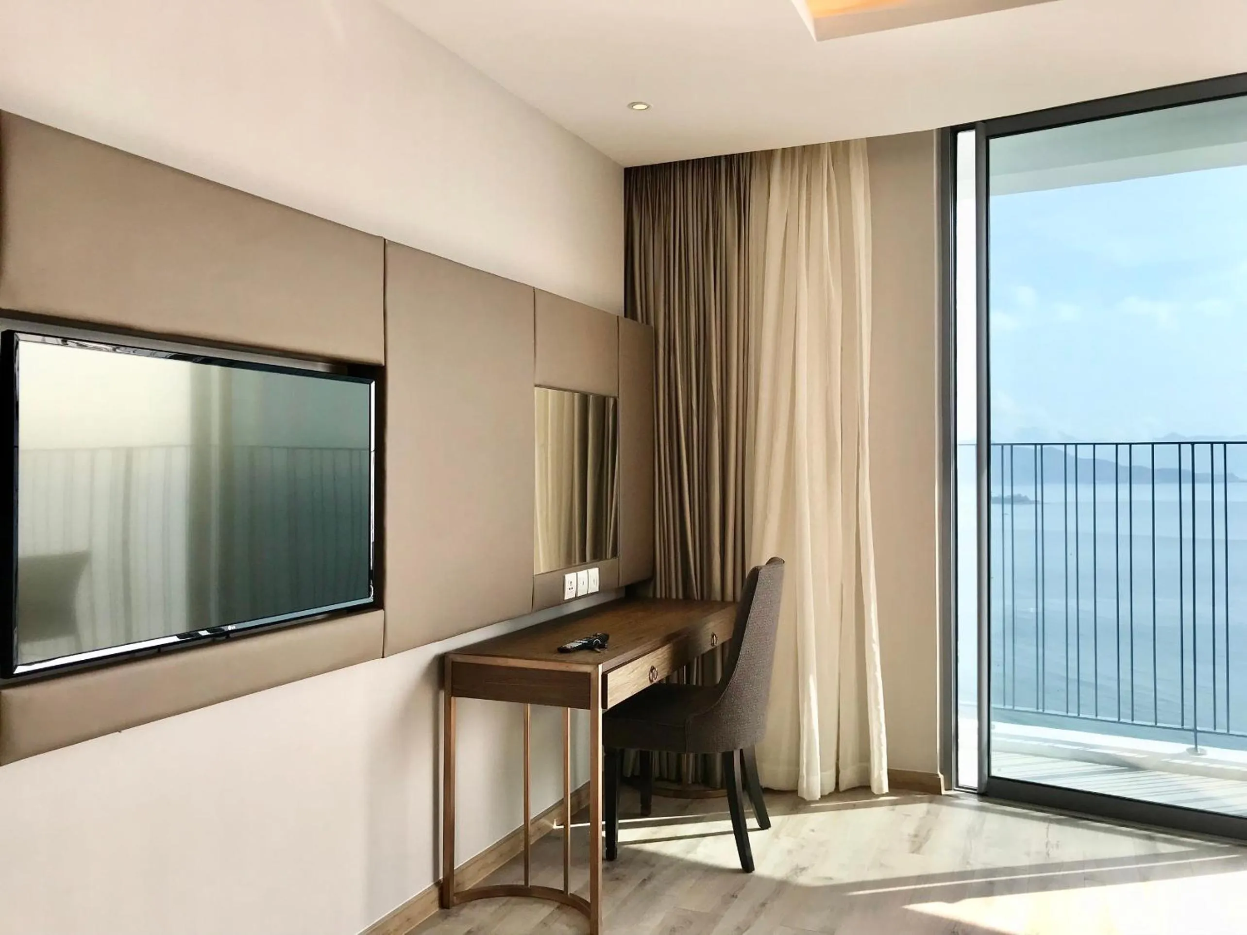 RIS Panorama Condotel