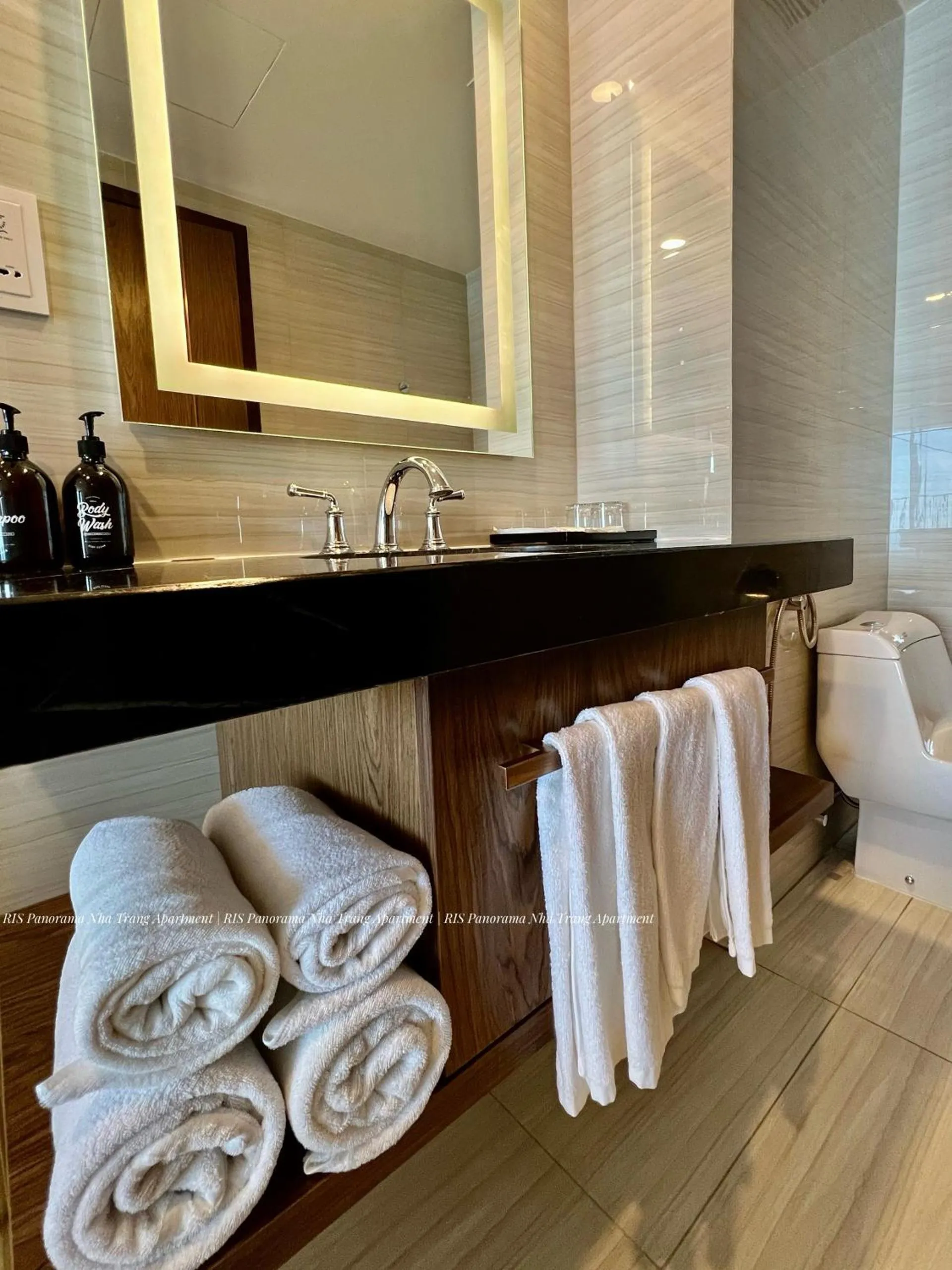 RIS Panorama Condotel