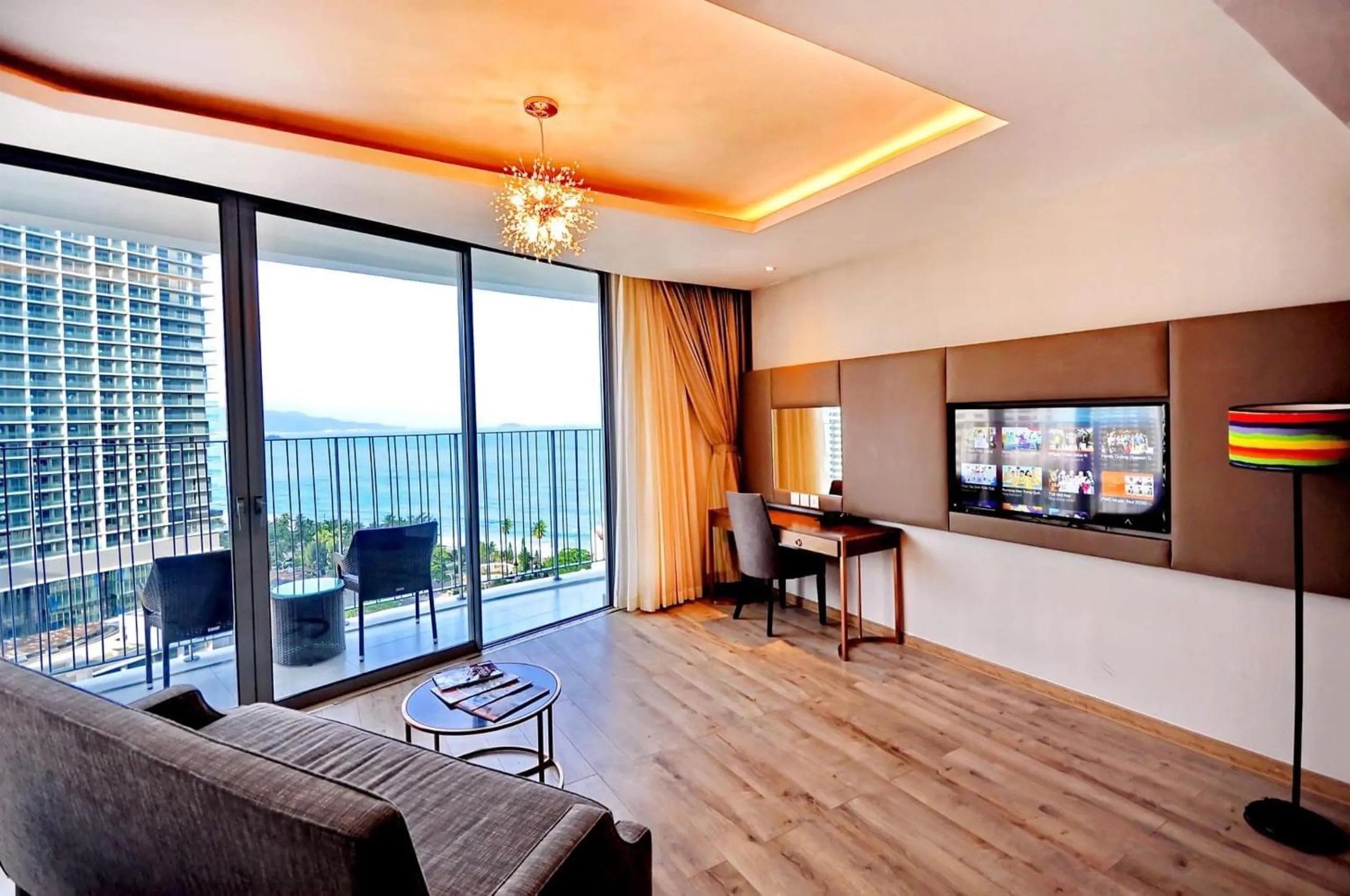 RIS Panorama Condotel