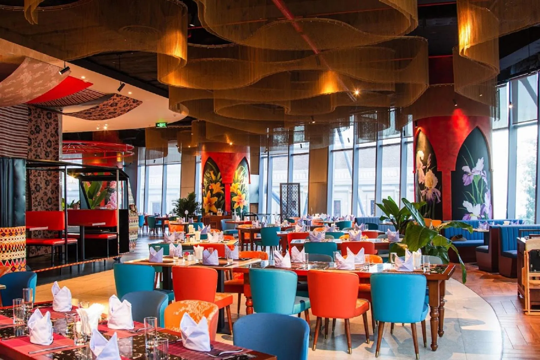 Restaurant/places to eat in RIS Panorama Condotel