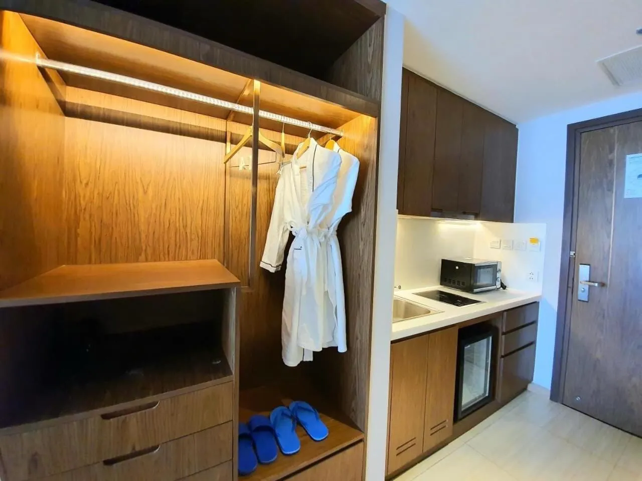 RIS Panorama Condotel