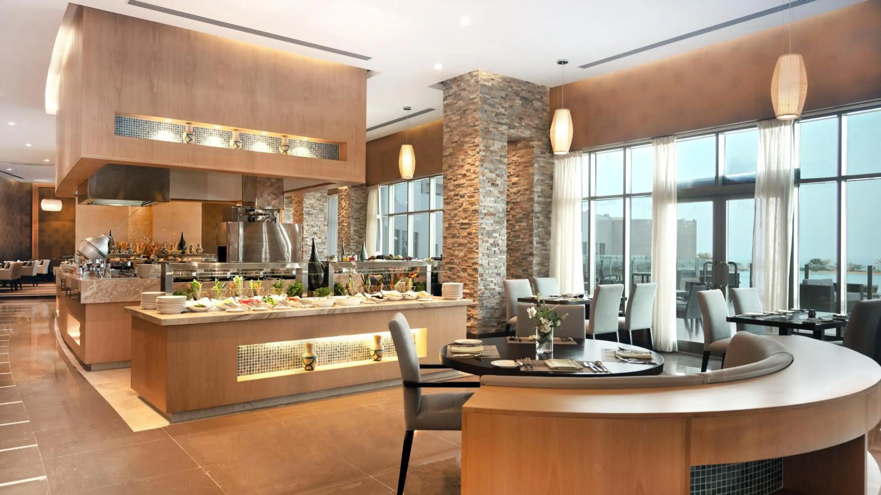 Restaurant/places to eat in Grand Millennium Gizan