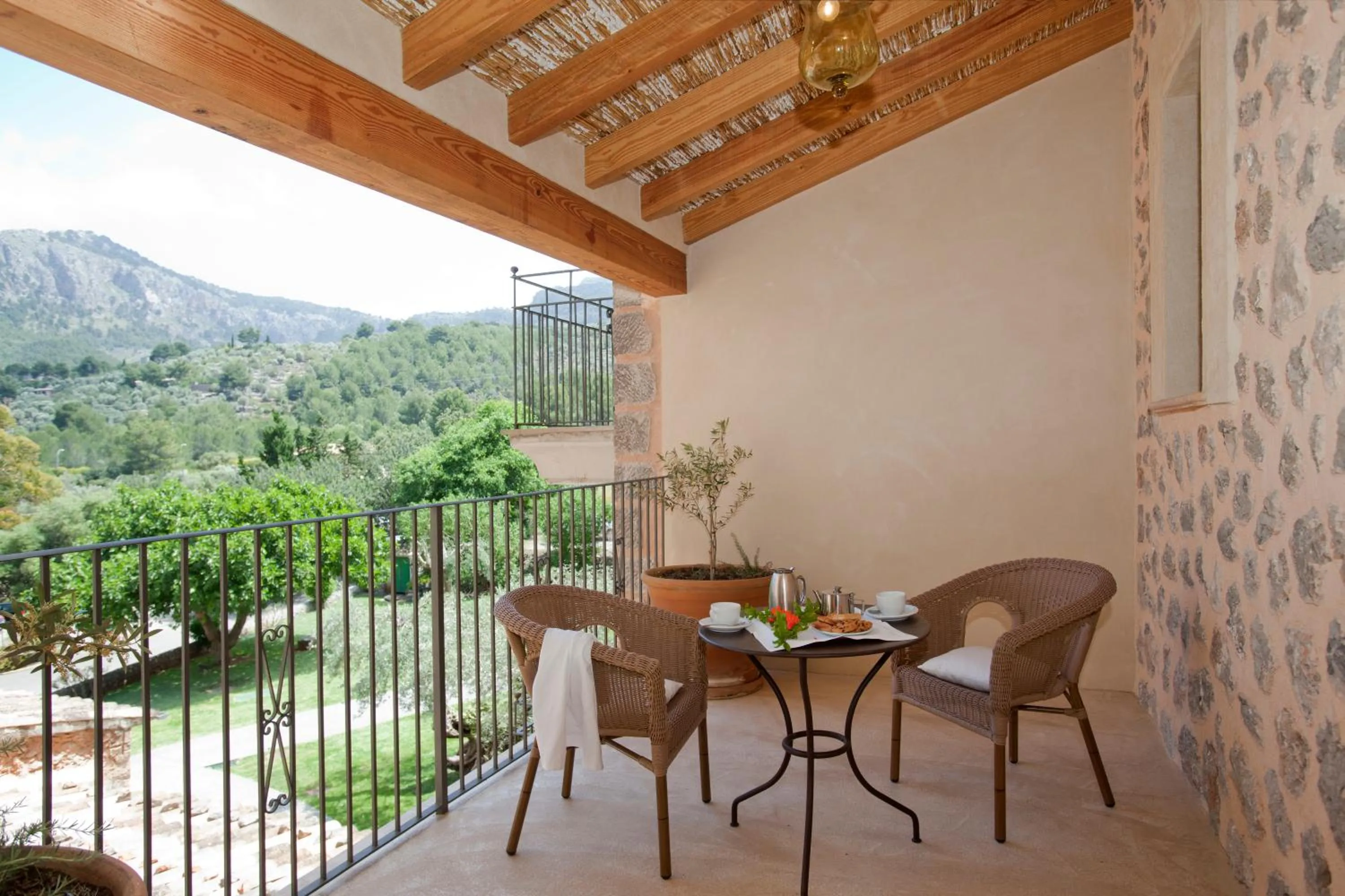 Balcony/Terrace in Hotel Es Port