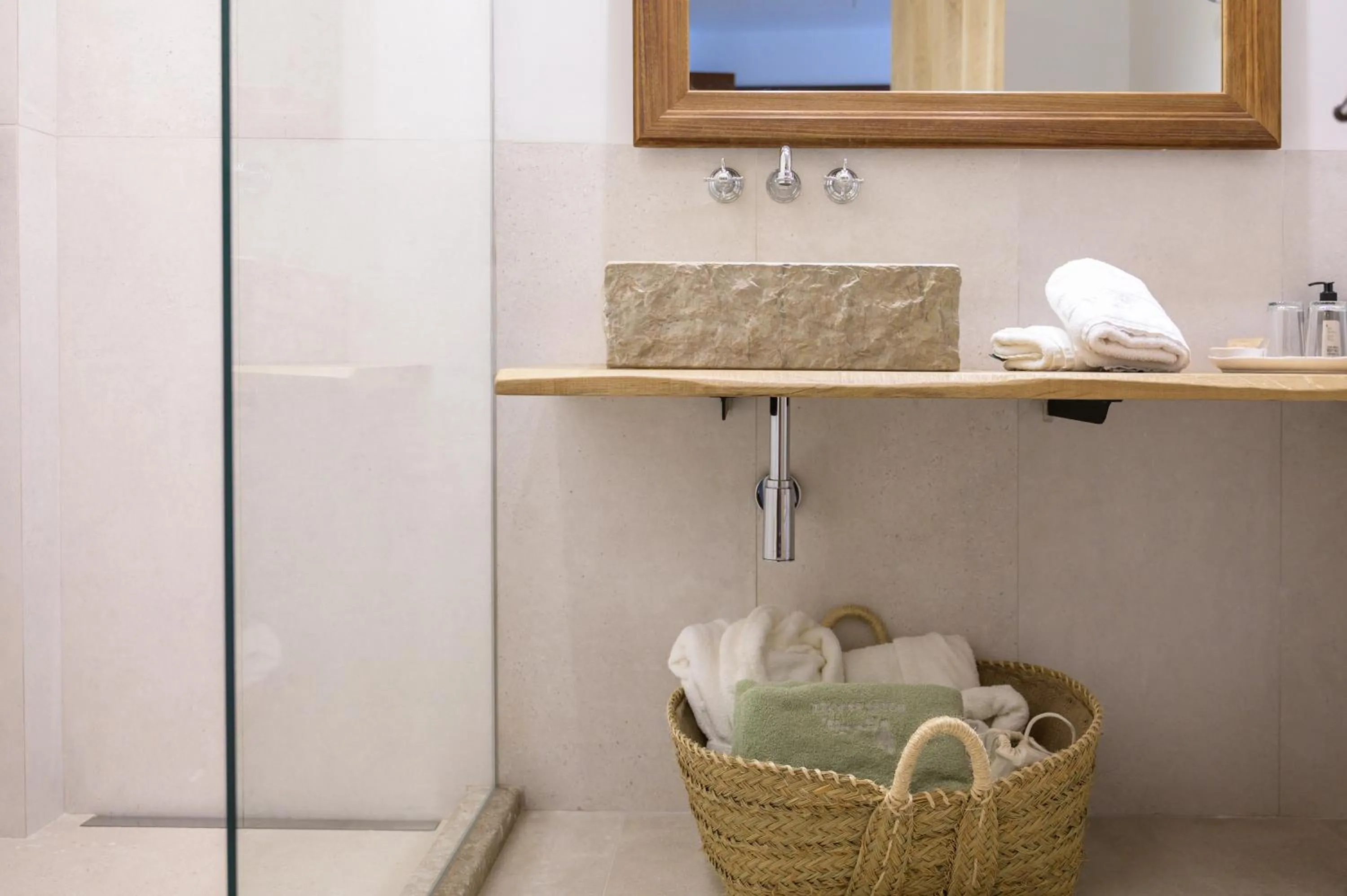 Bathroom in Hotel Es Port