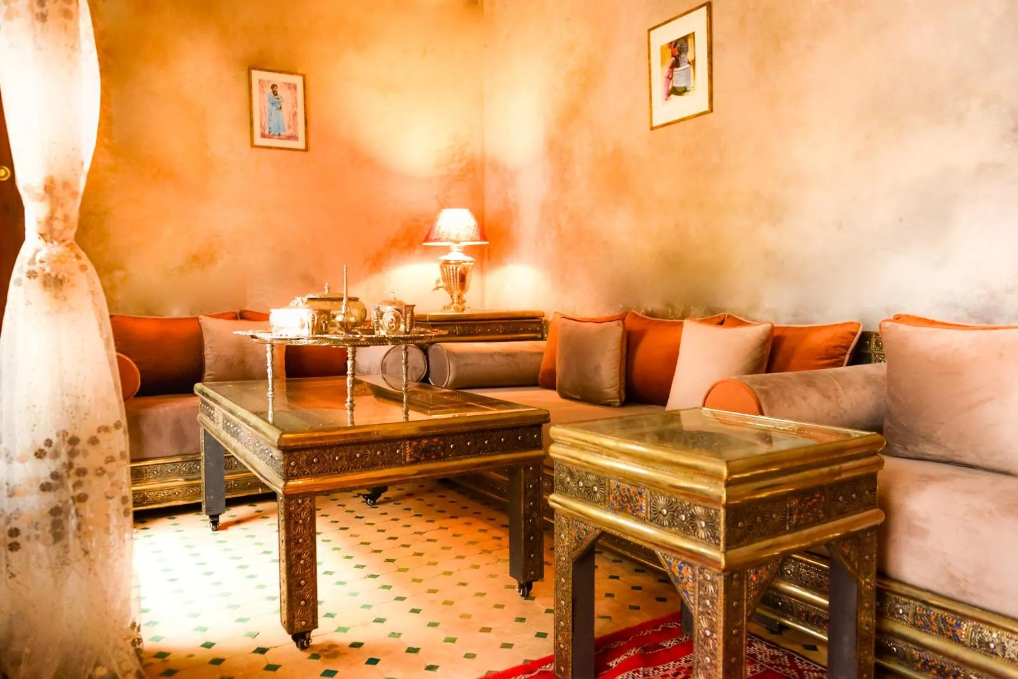 Lounge or bar in Riad Al mazhar