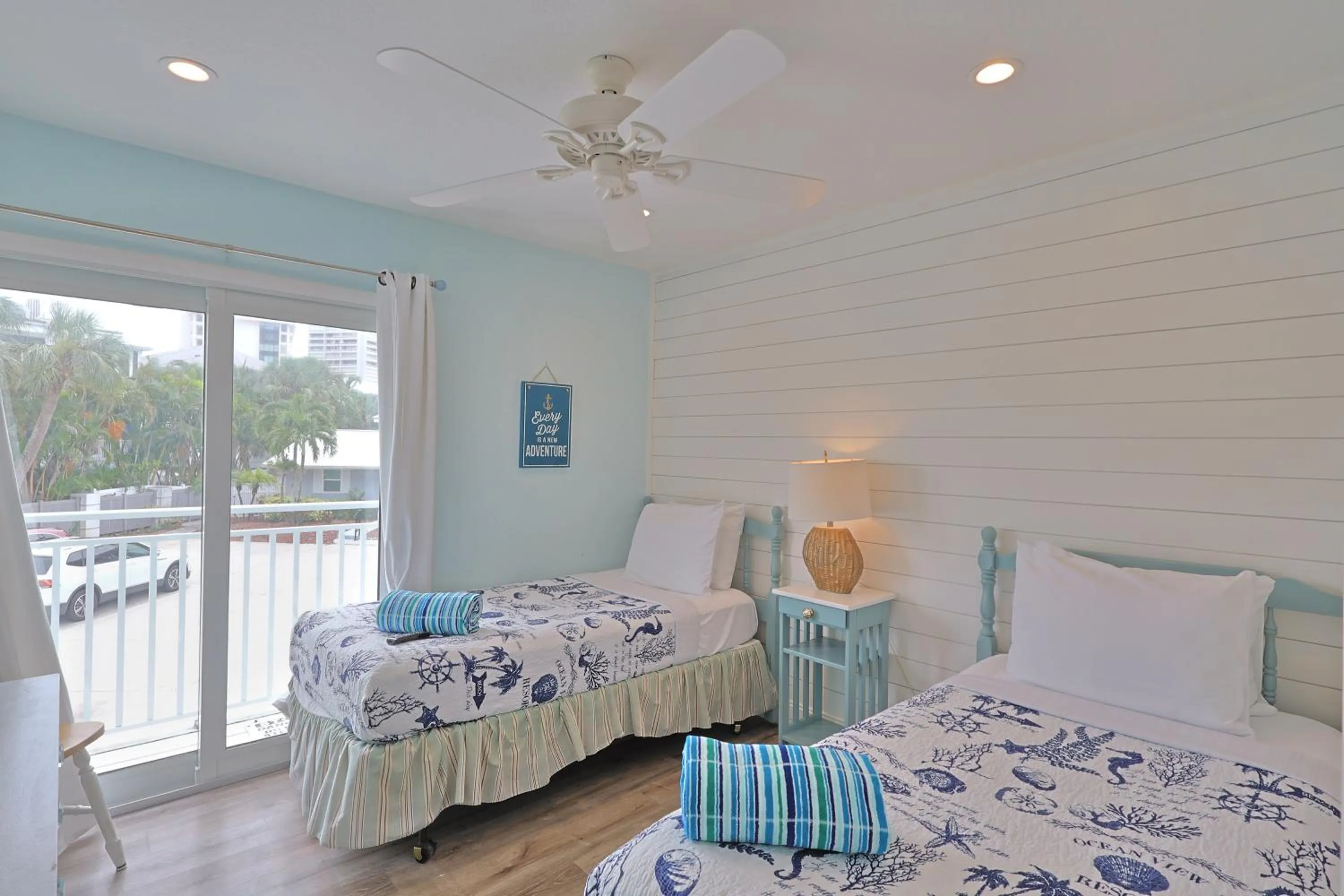 Bedroom, Bed in Siesta Key Island Rentals