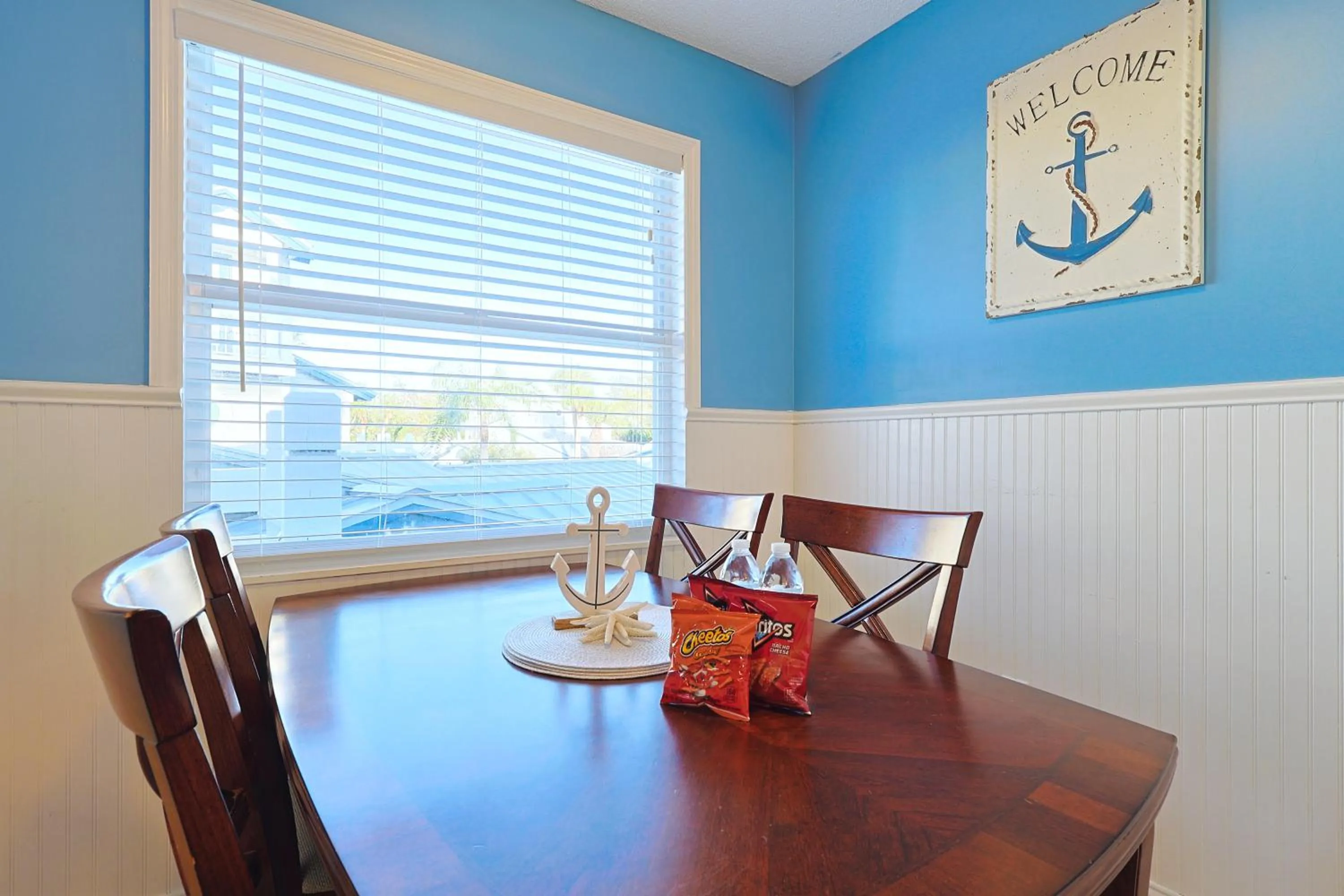 Dining area in Siesta Key Island Rentals