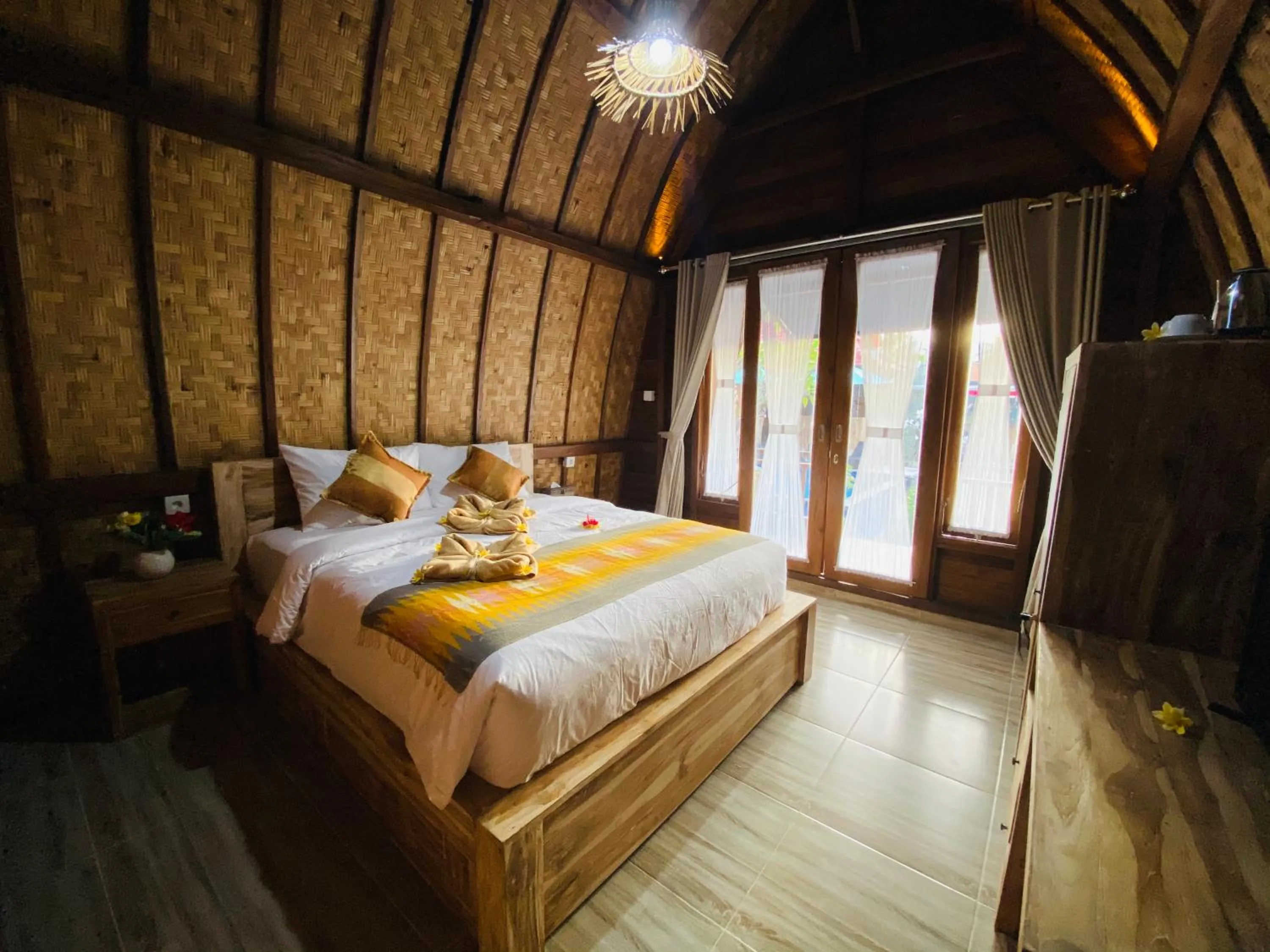 Bedroom, Bed in Grand Cory