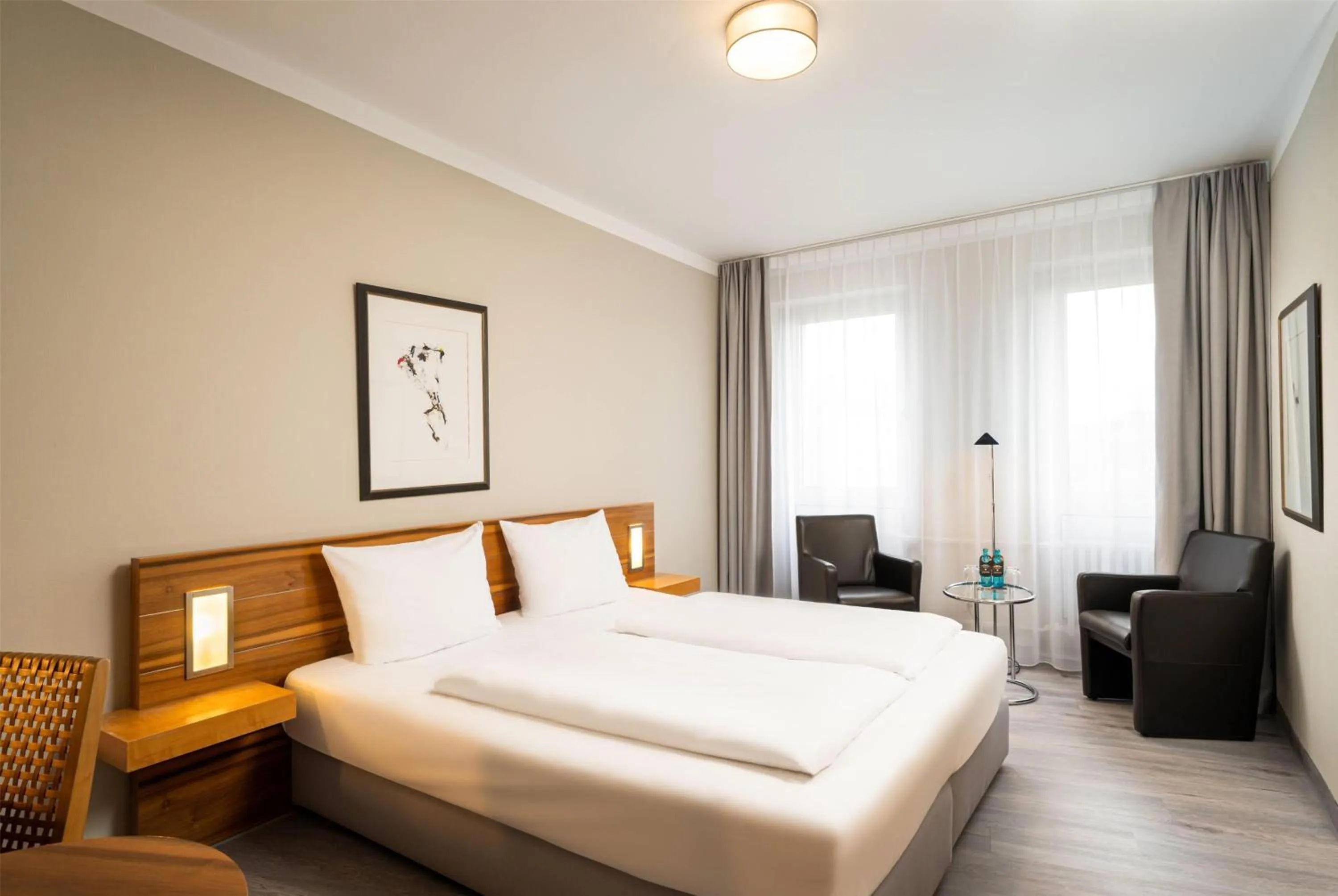 Photo of the whole room, Bed in elaya hotel hannover city, Trademark by Wyndham