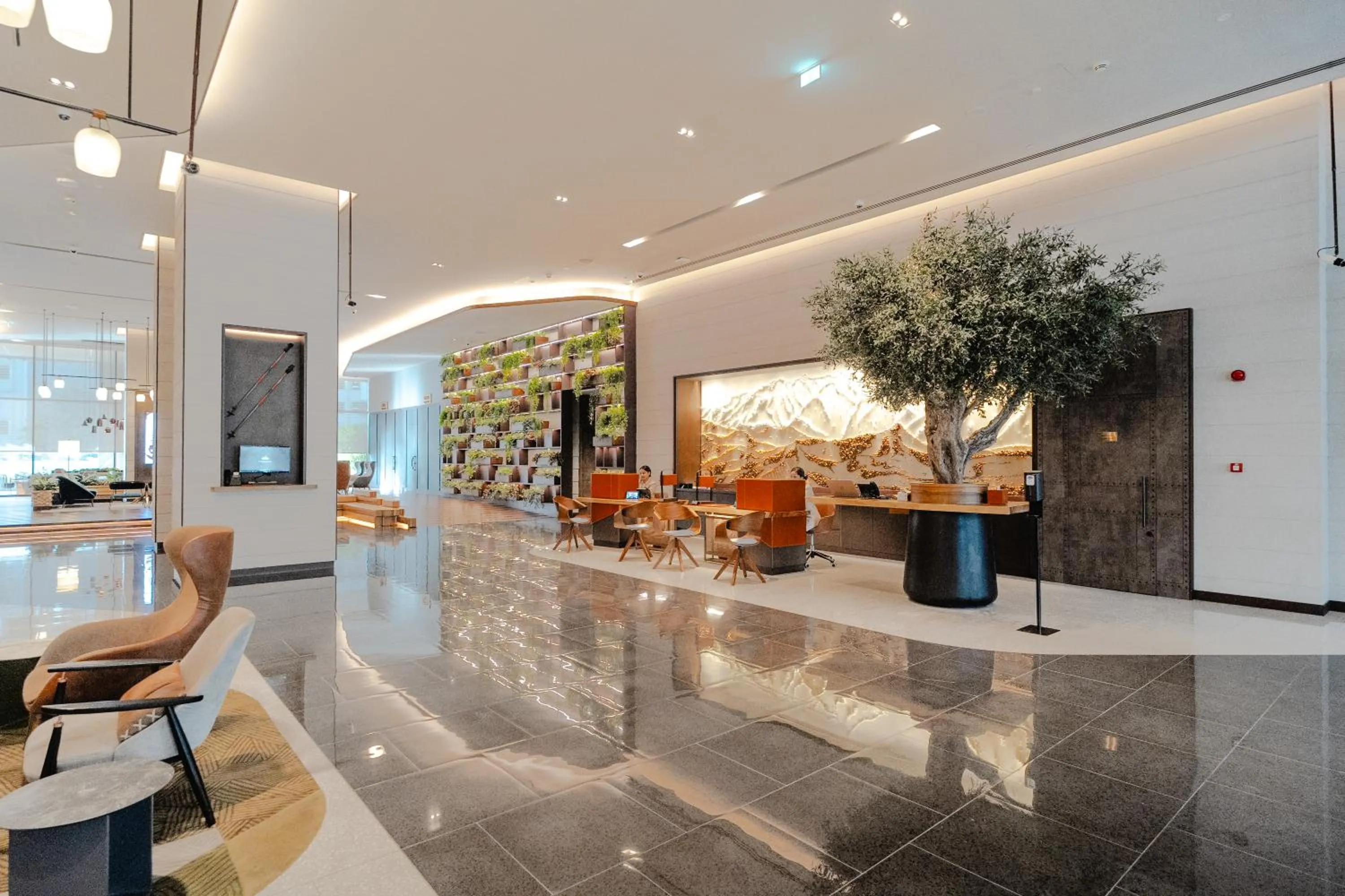 Lobby or reception in Barcelo Business Bay Dubai - Formerly Revier Hotel