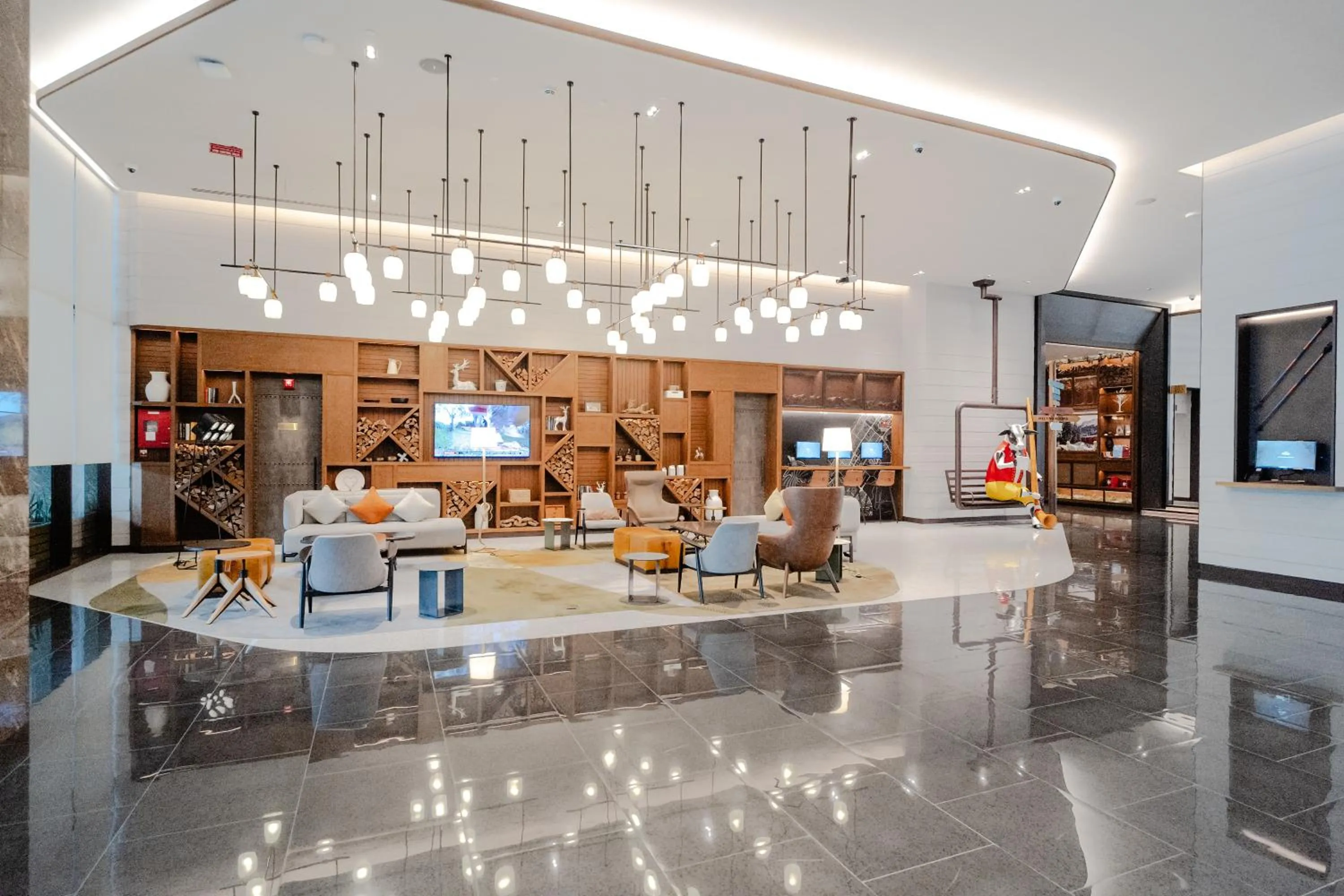 Lobby or reception in Barcelo Business Bay Dubai - Formerly Revier Hotel
