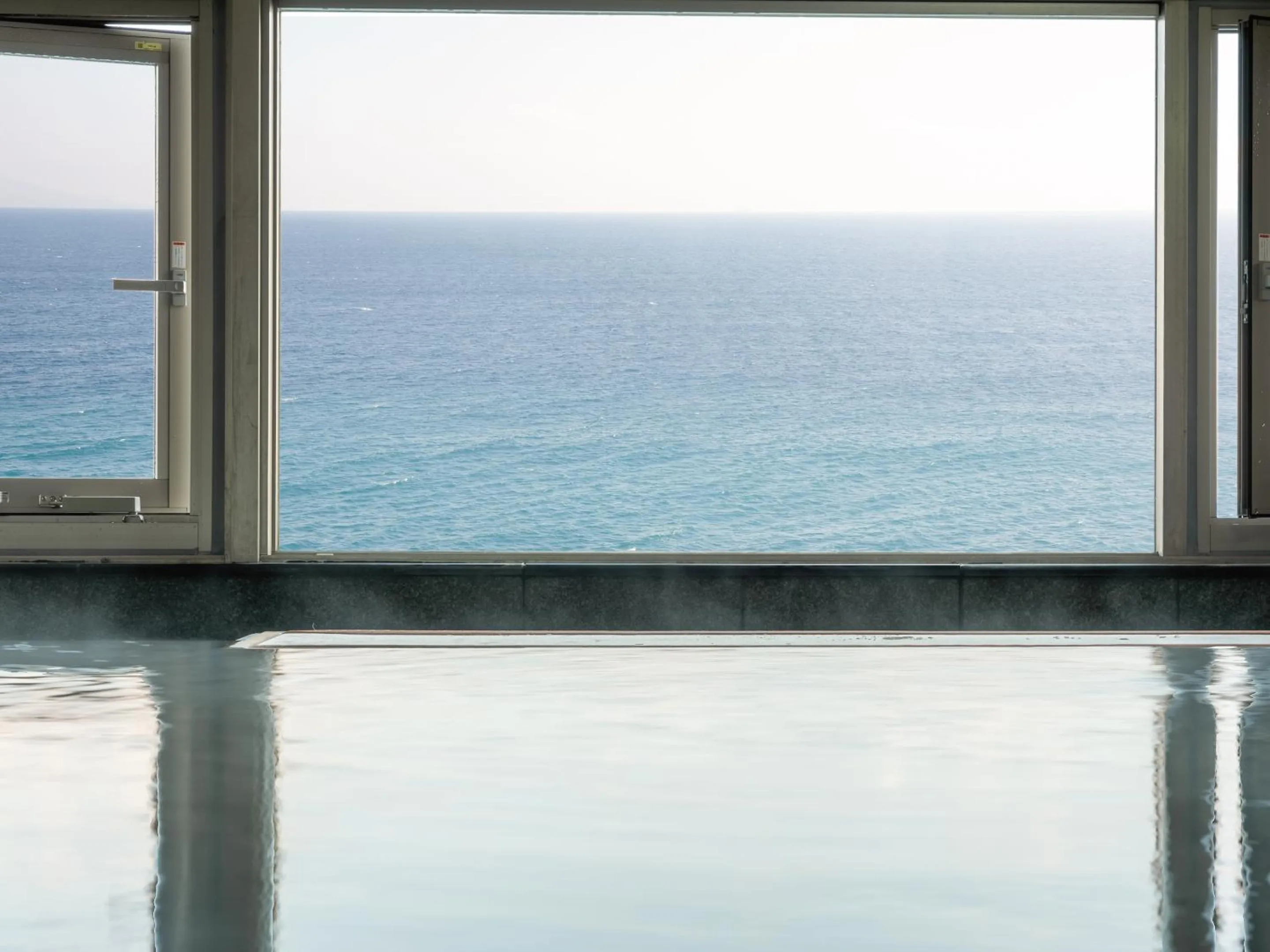 Hot Spring Bath in Atagawa Onsen Blue Ocean