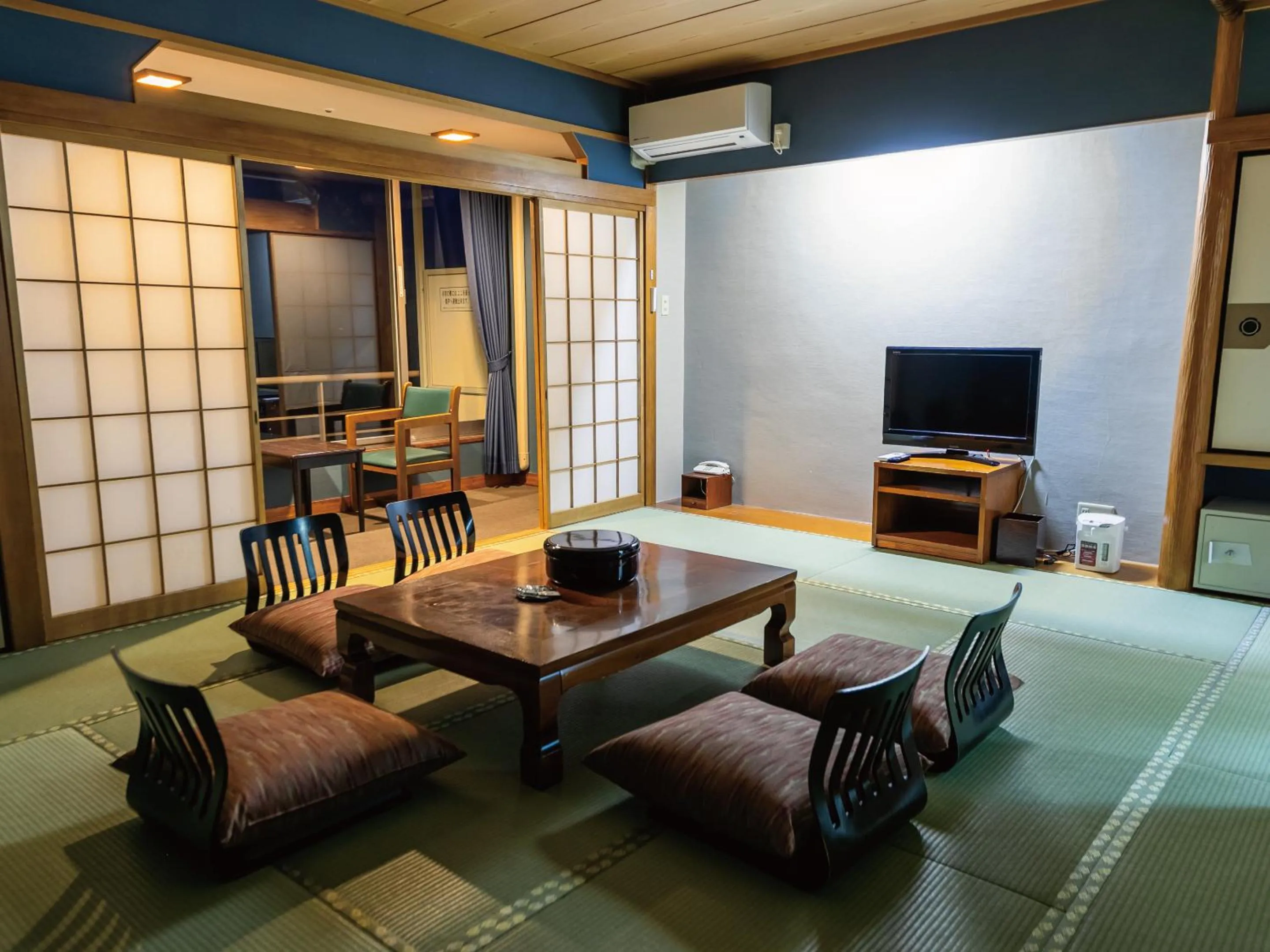 Living room in Atagawa Onsen Blue Ocean