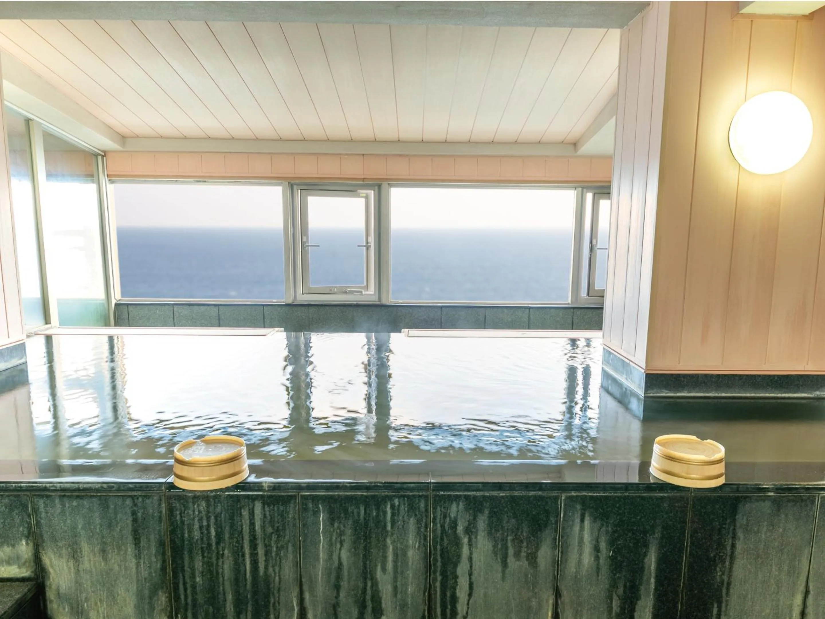 Hot Spring Bath in Atagawa Onsen Blue Ocean