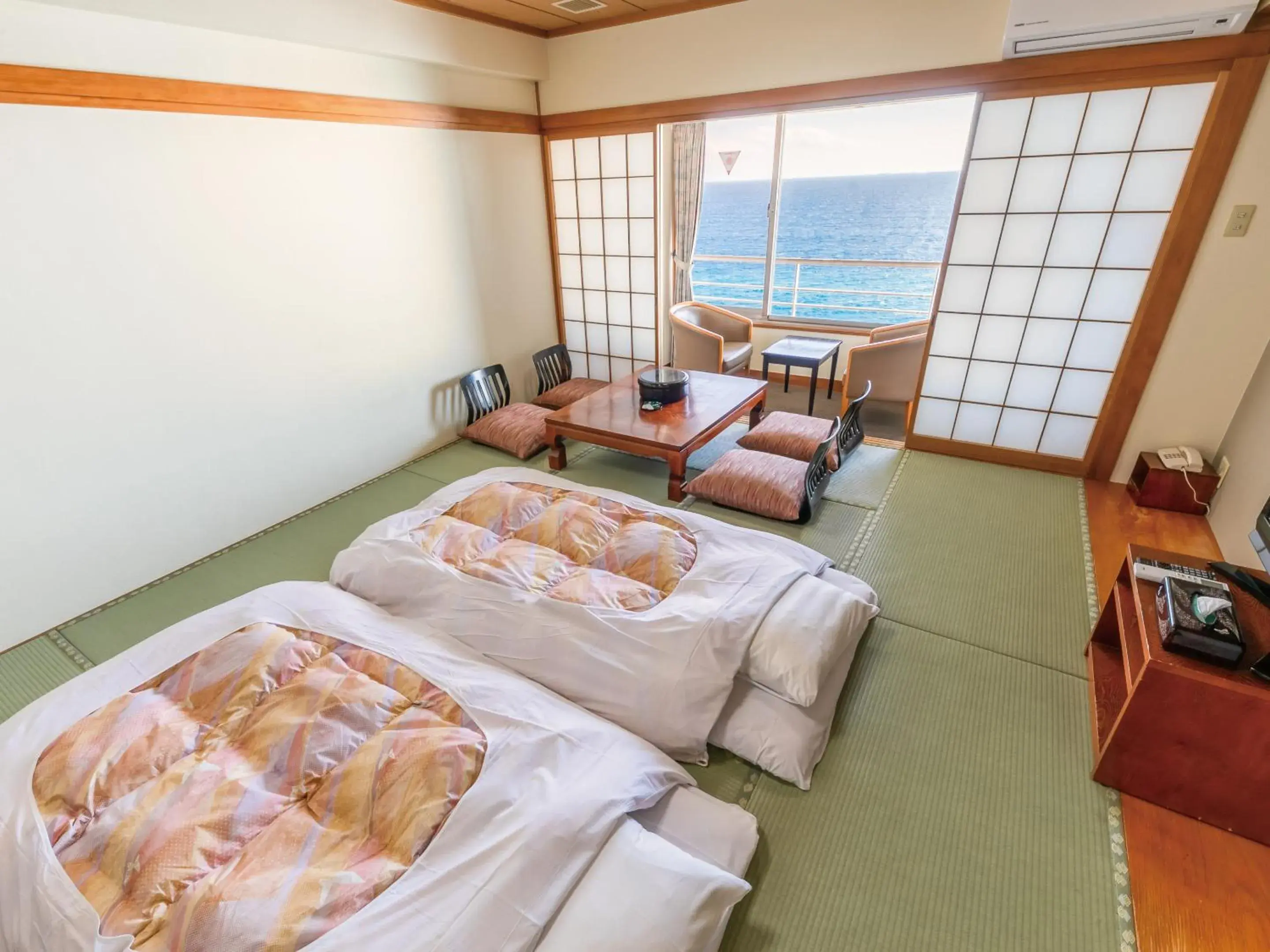 Family Room with Sea View - Non-Smoking in Atagawa Onsen Blue Ocean Family Room with Sea View - Non-Smoking in Atagawa Onsen Blue Ocean