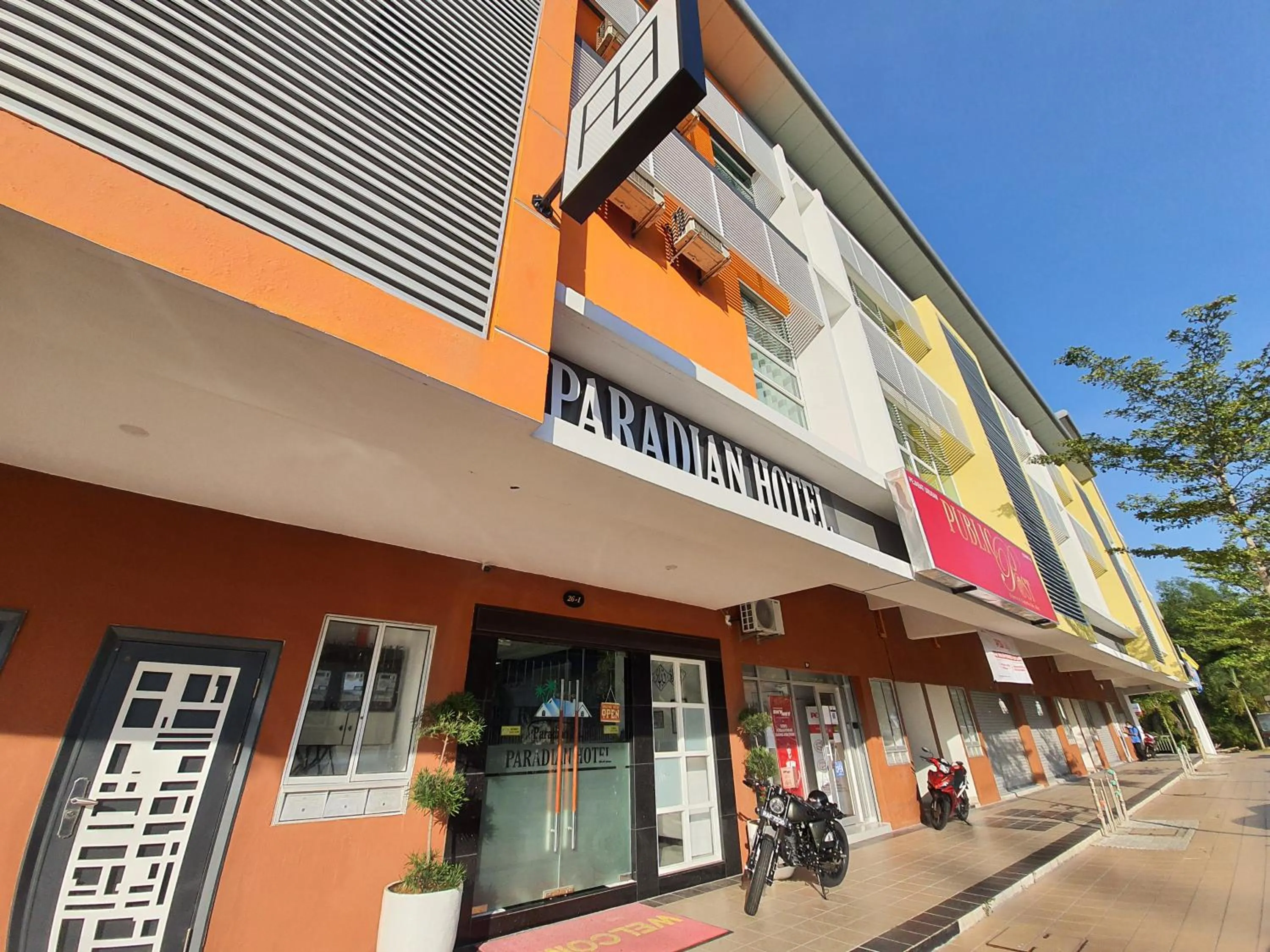 On-site shops in PARADIAN HOTEL