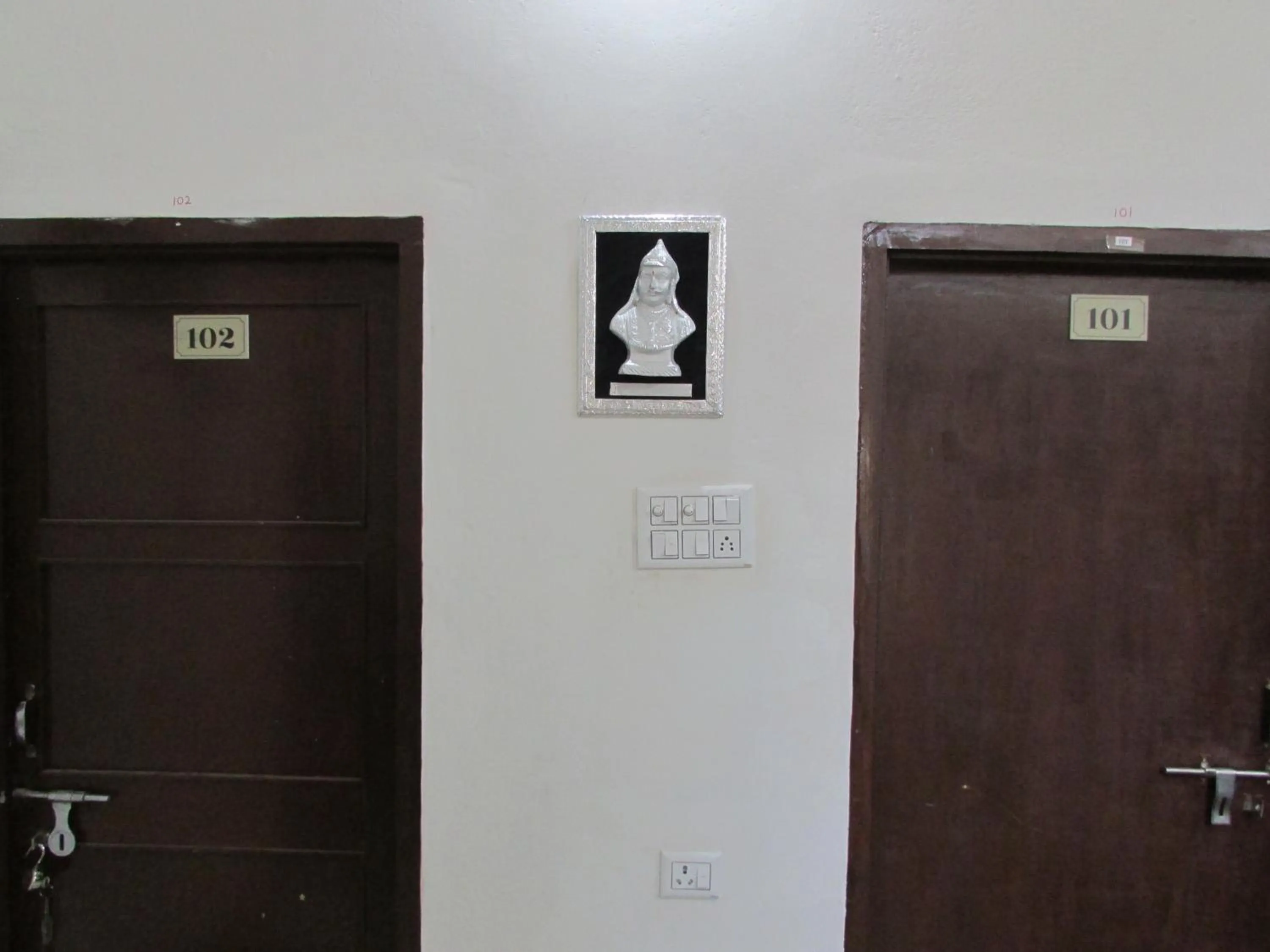 Ashish Guest House, Goverdhan Vilas