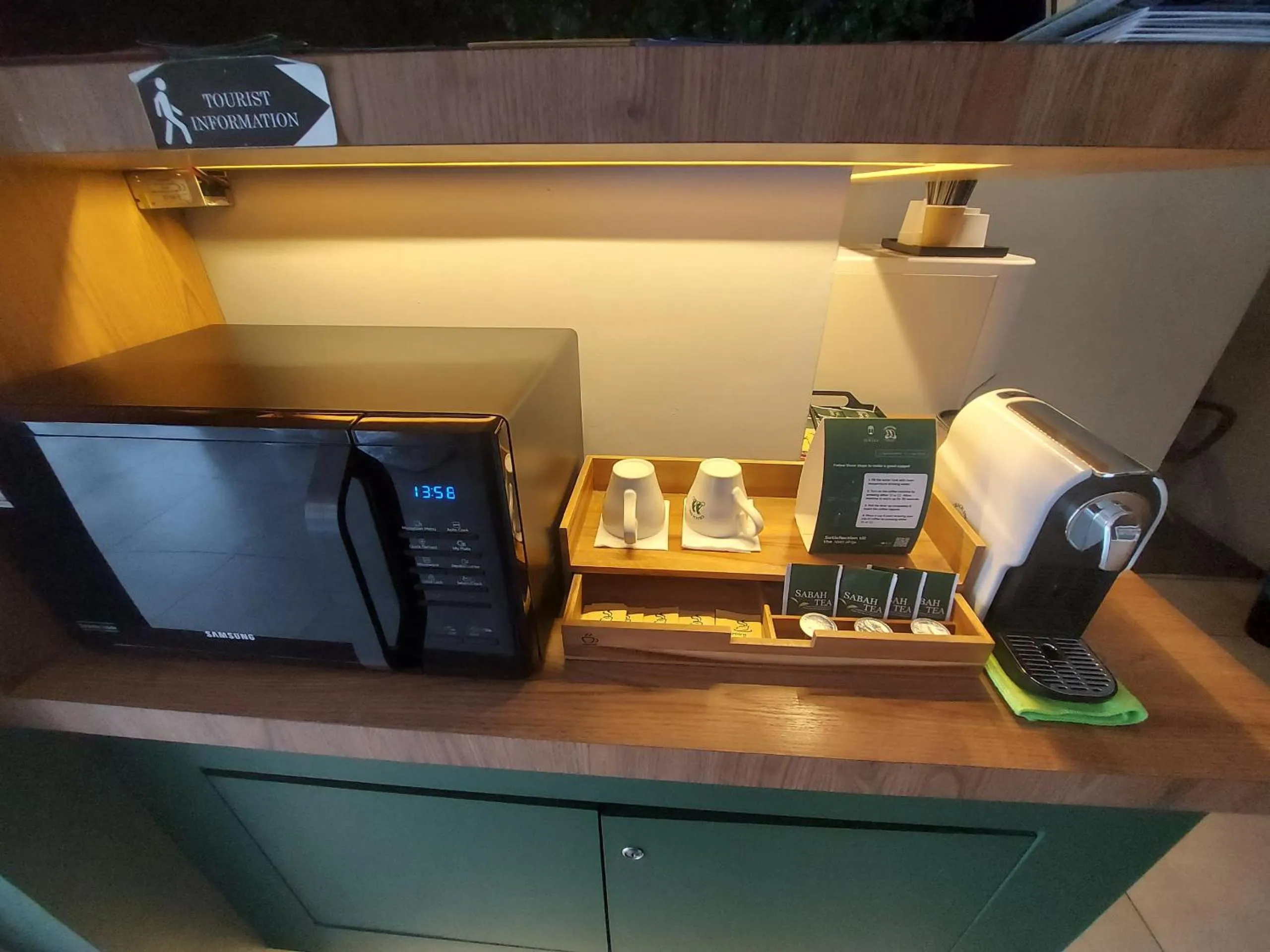 Coffee/tea facilities in The Seraya Hotel