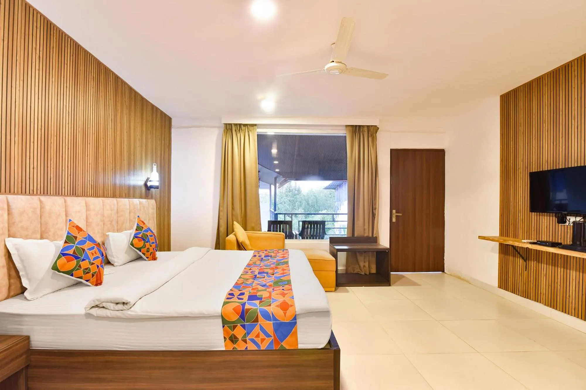 Bed in FabHotel Morjim Bliss - 500M From Morjim Beach