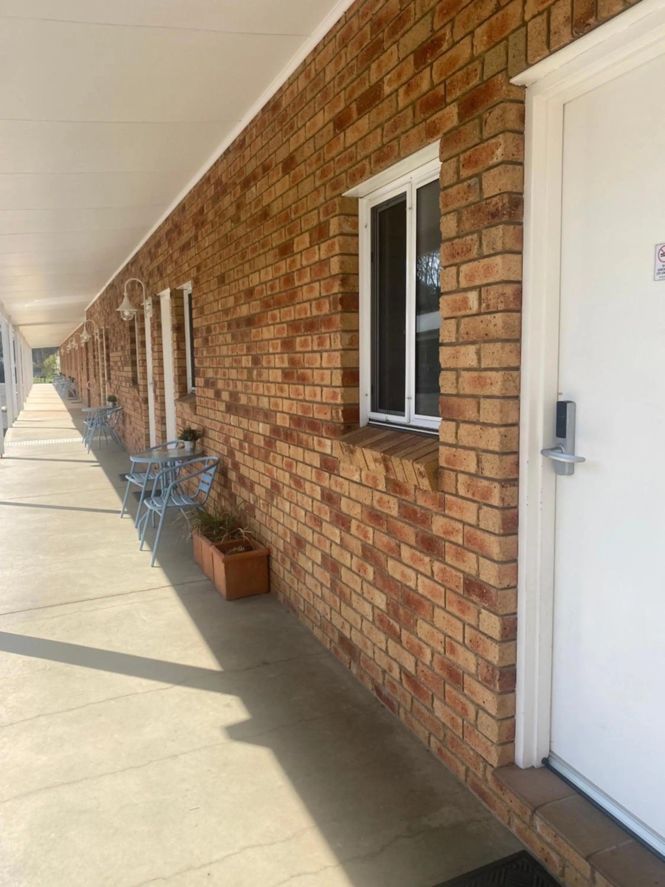 Property building in Tumbarumba Motel & Elms Restaurant