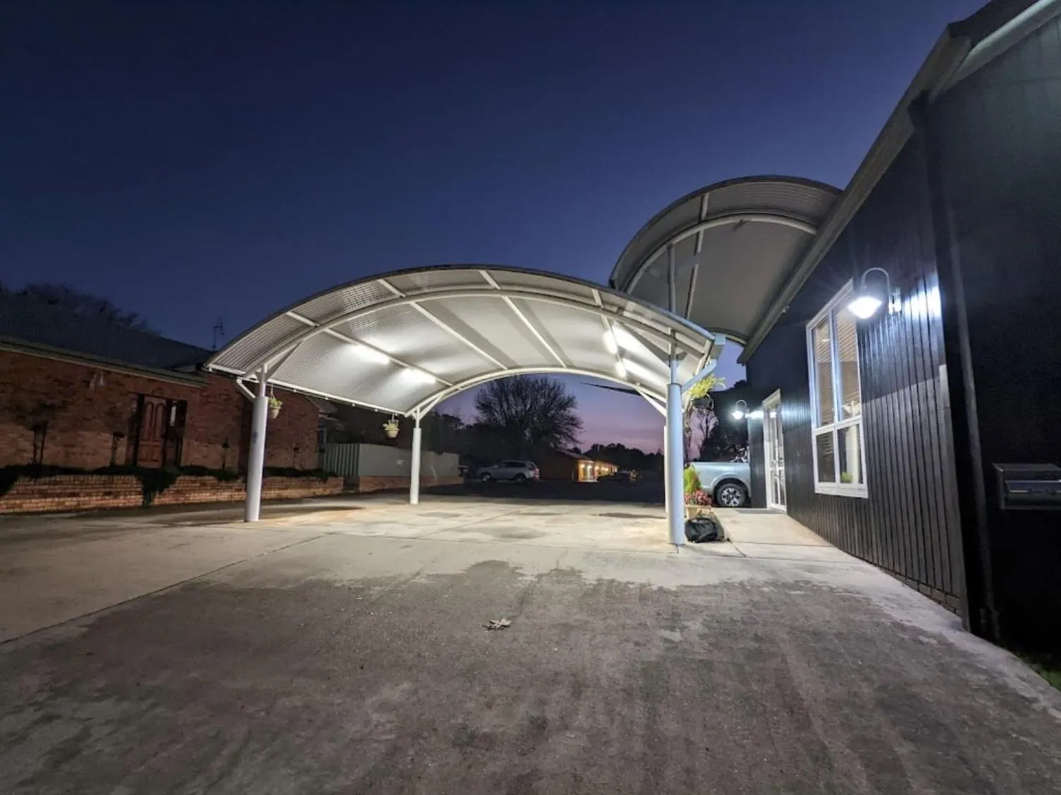 Night in Tumbarumba Motel & Elms Restaurant