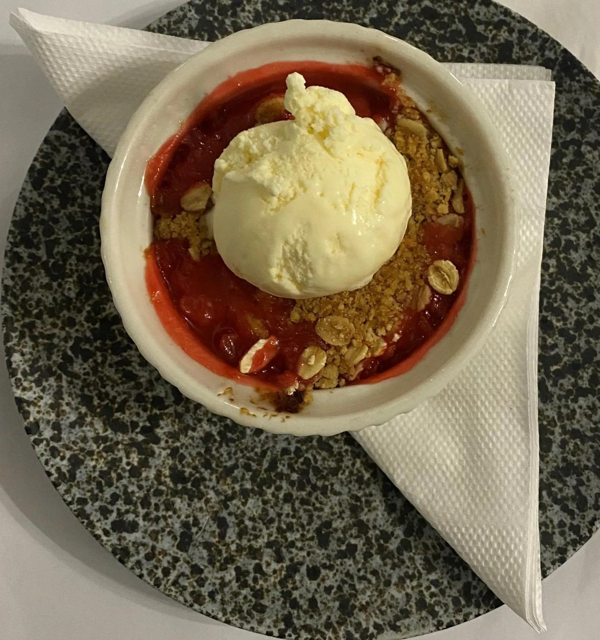 Food and drinks in Tumbarumba Motel & Elms Restaurant