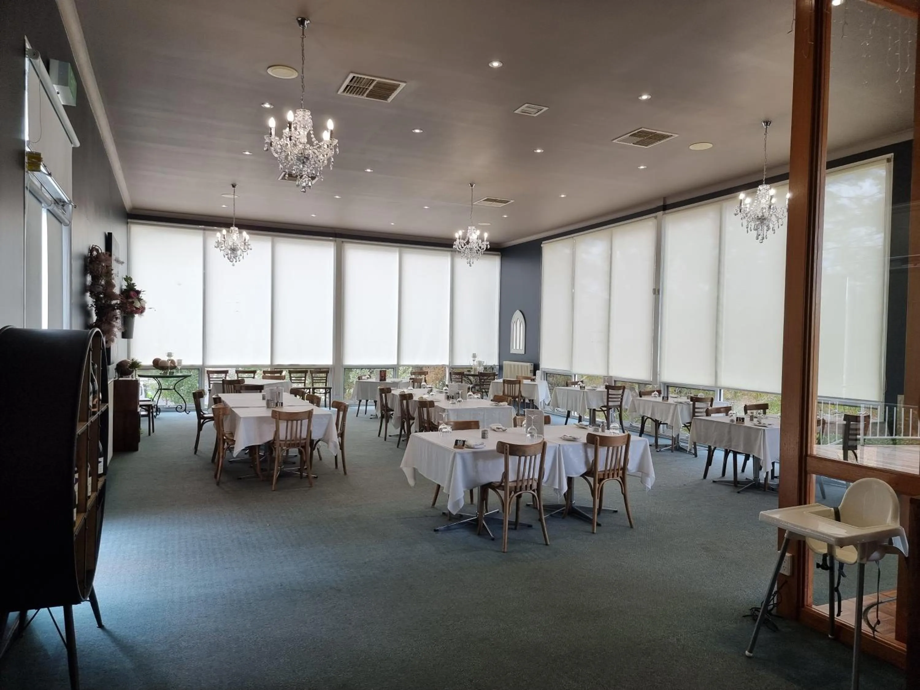 Restaurant/places to eat in Tumbarumba Motel & Elms Restaurant