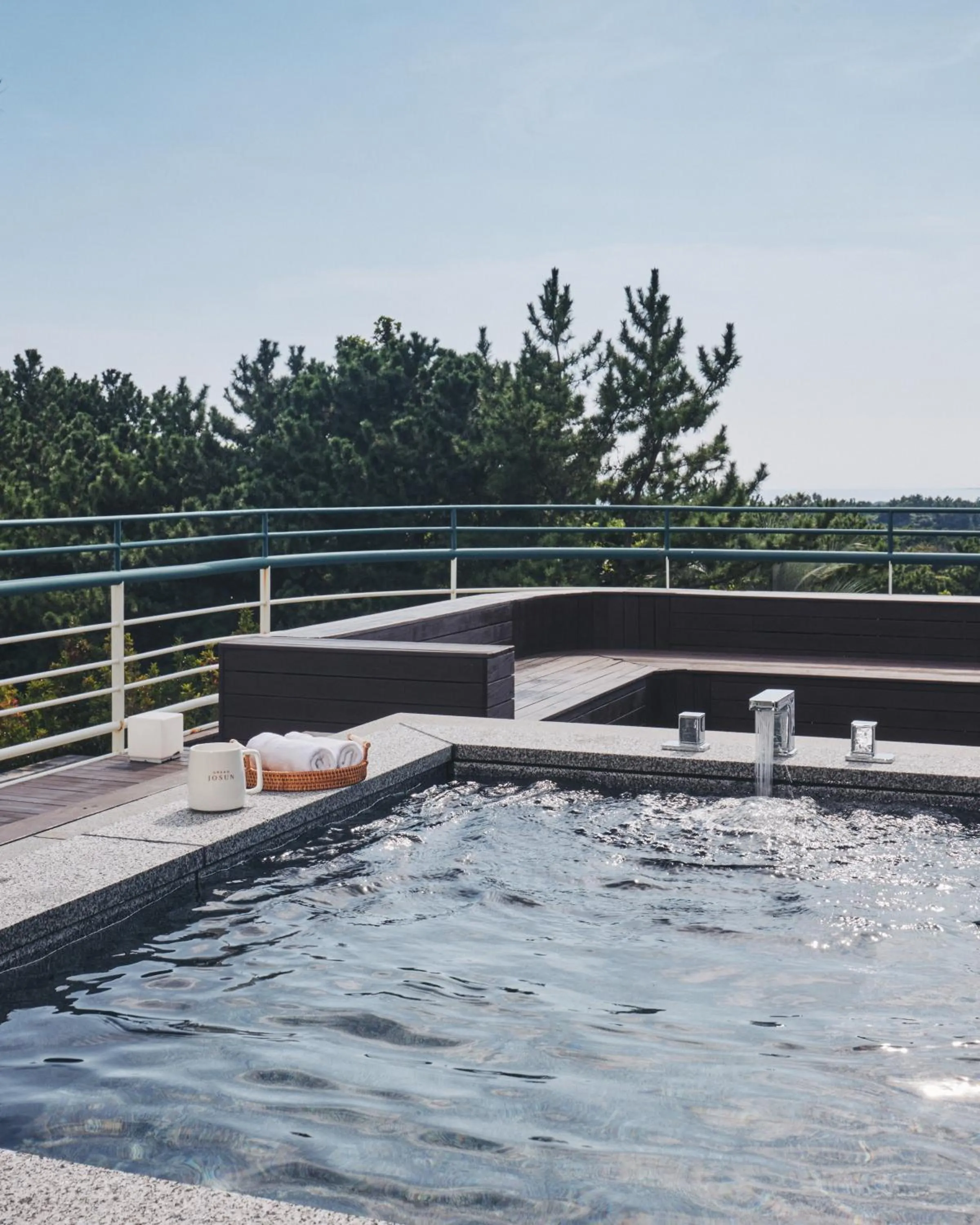 Balcony/Terrace in Grand Josun Jeju