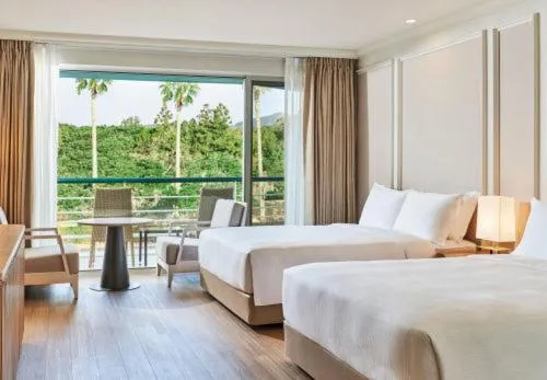 Deluxe Standard View Twin + Breakfast for 2 in Grand Josun Jeju