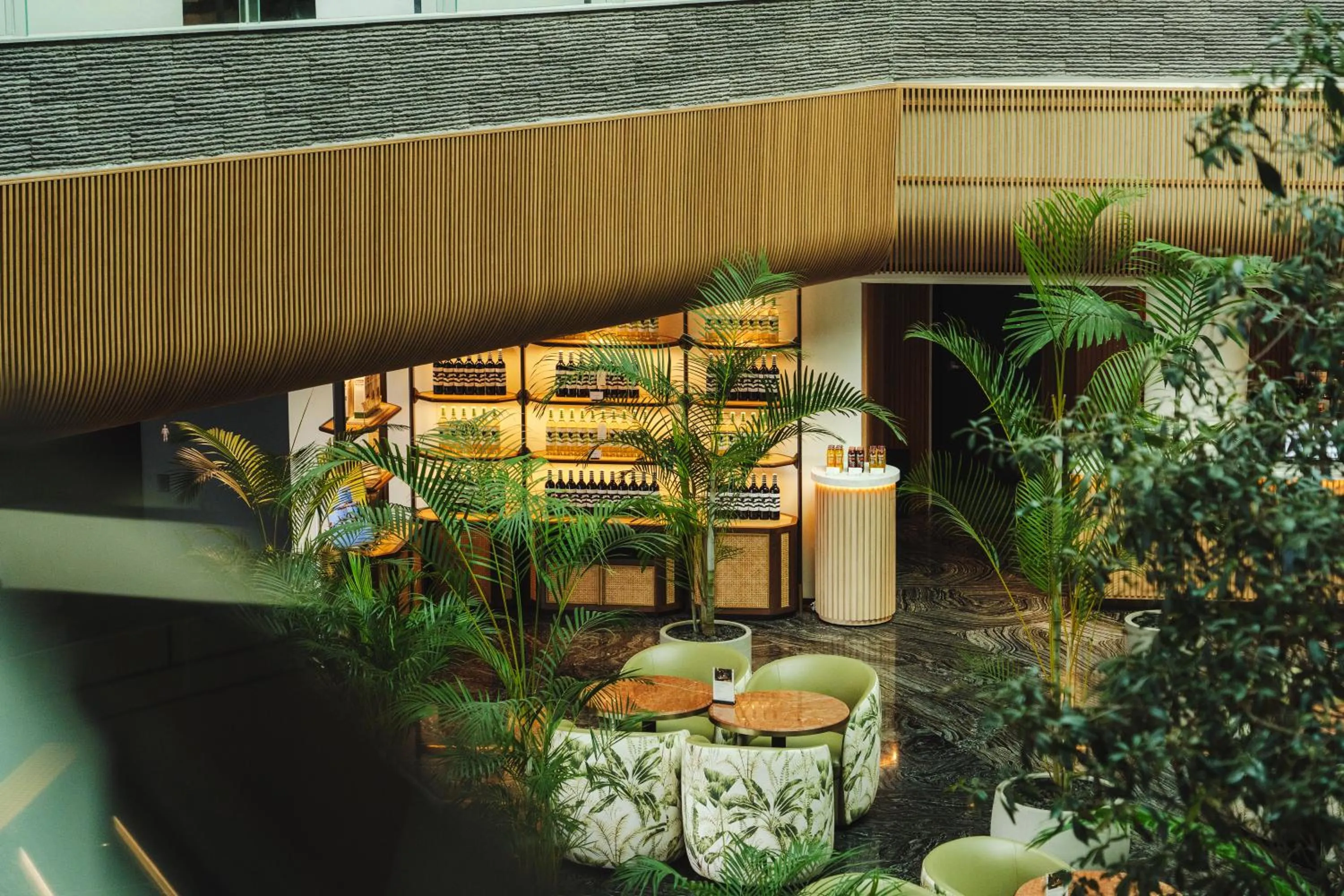 Lounge or bar in Grand Josun Jeju