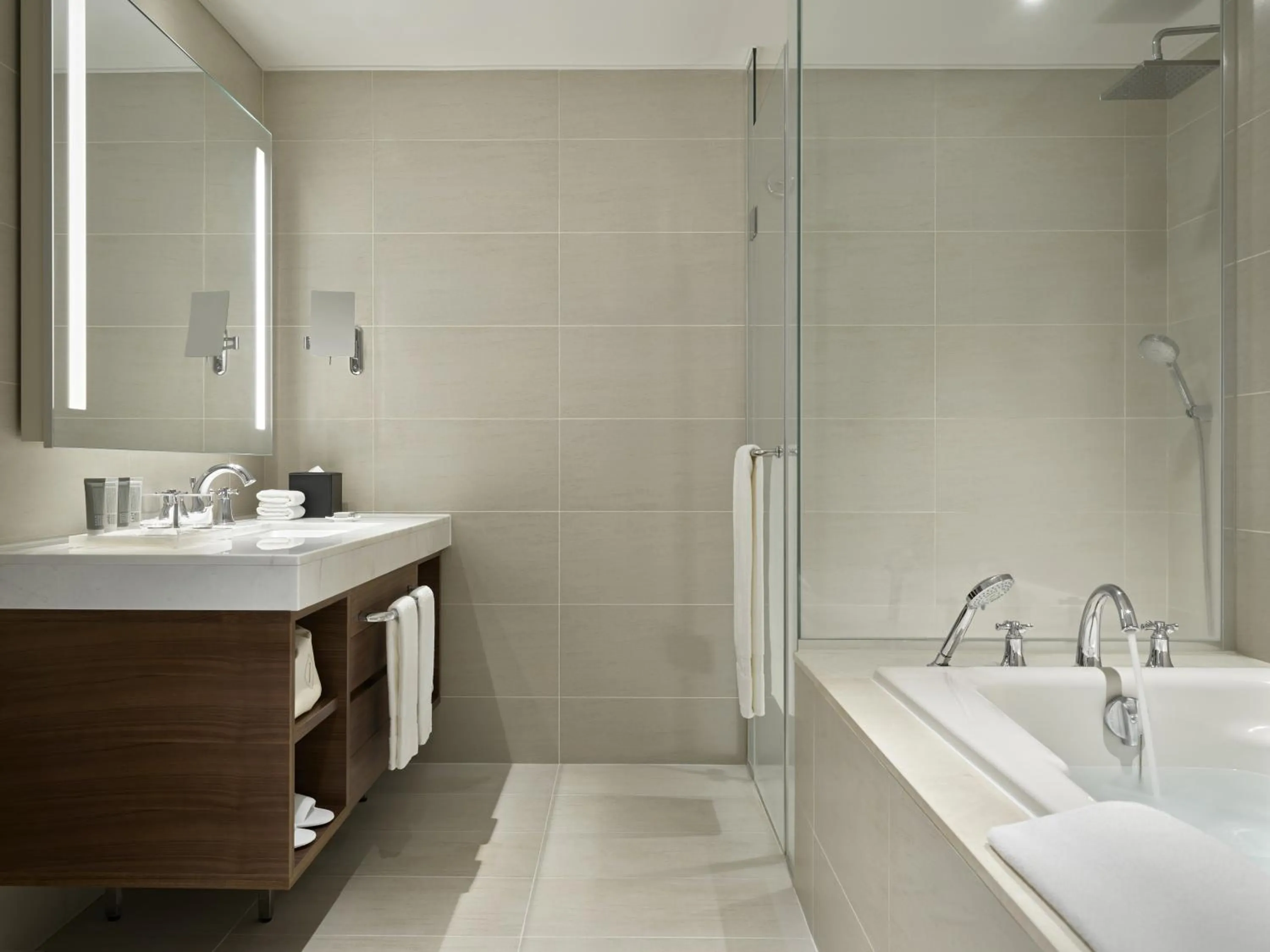 Toilet in Grand Josun Jeju