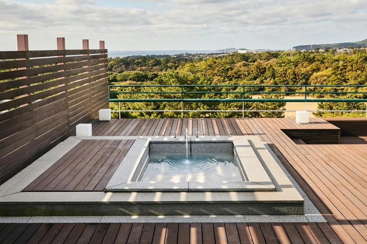 Balcony/Terrace in Grand Josun Jeju
