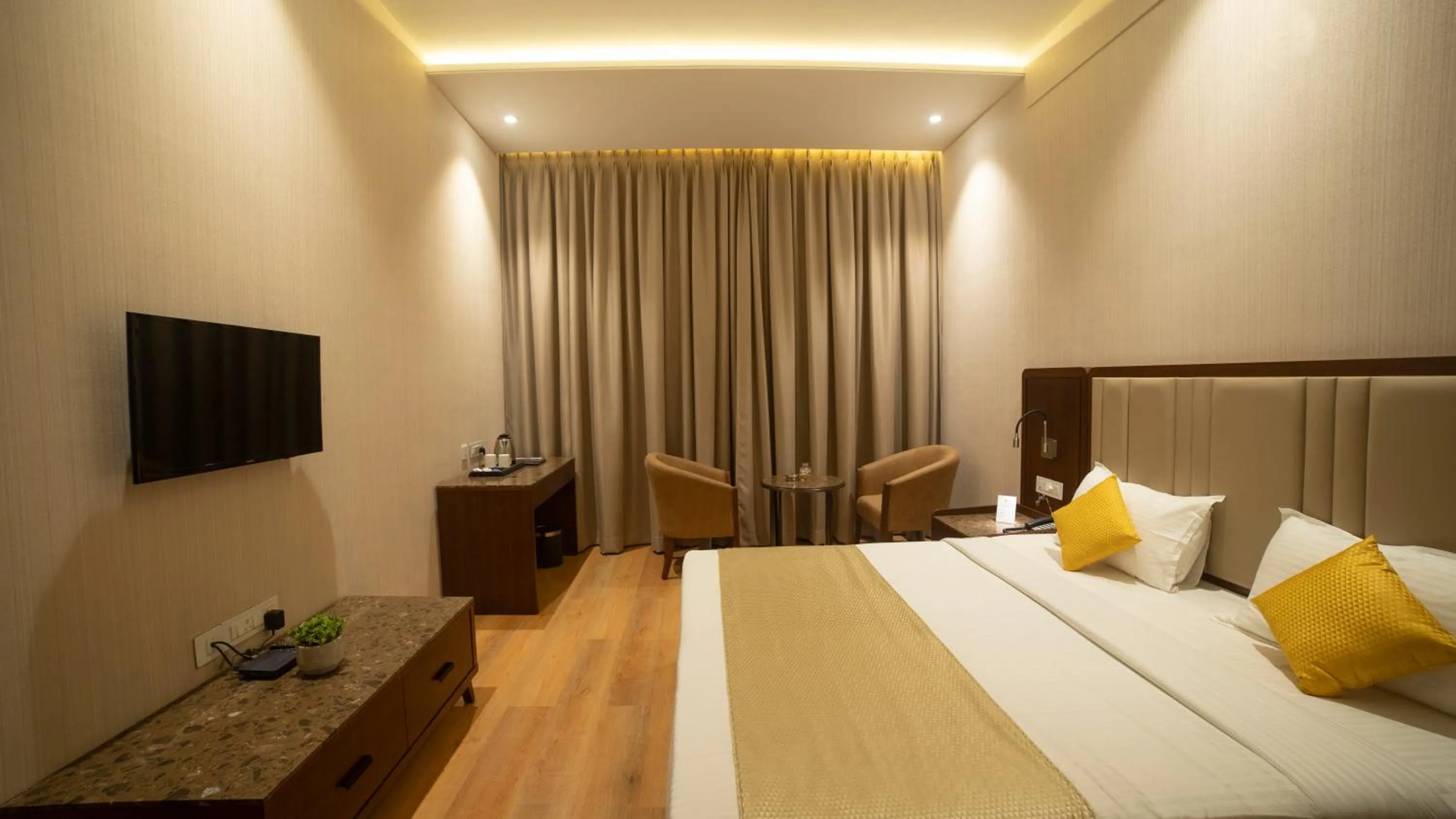 bunk bed, Bed in HOTEL RAJHANS ABHINANDAN