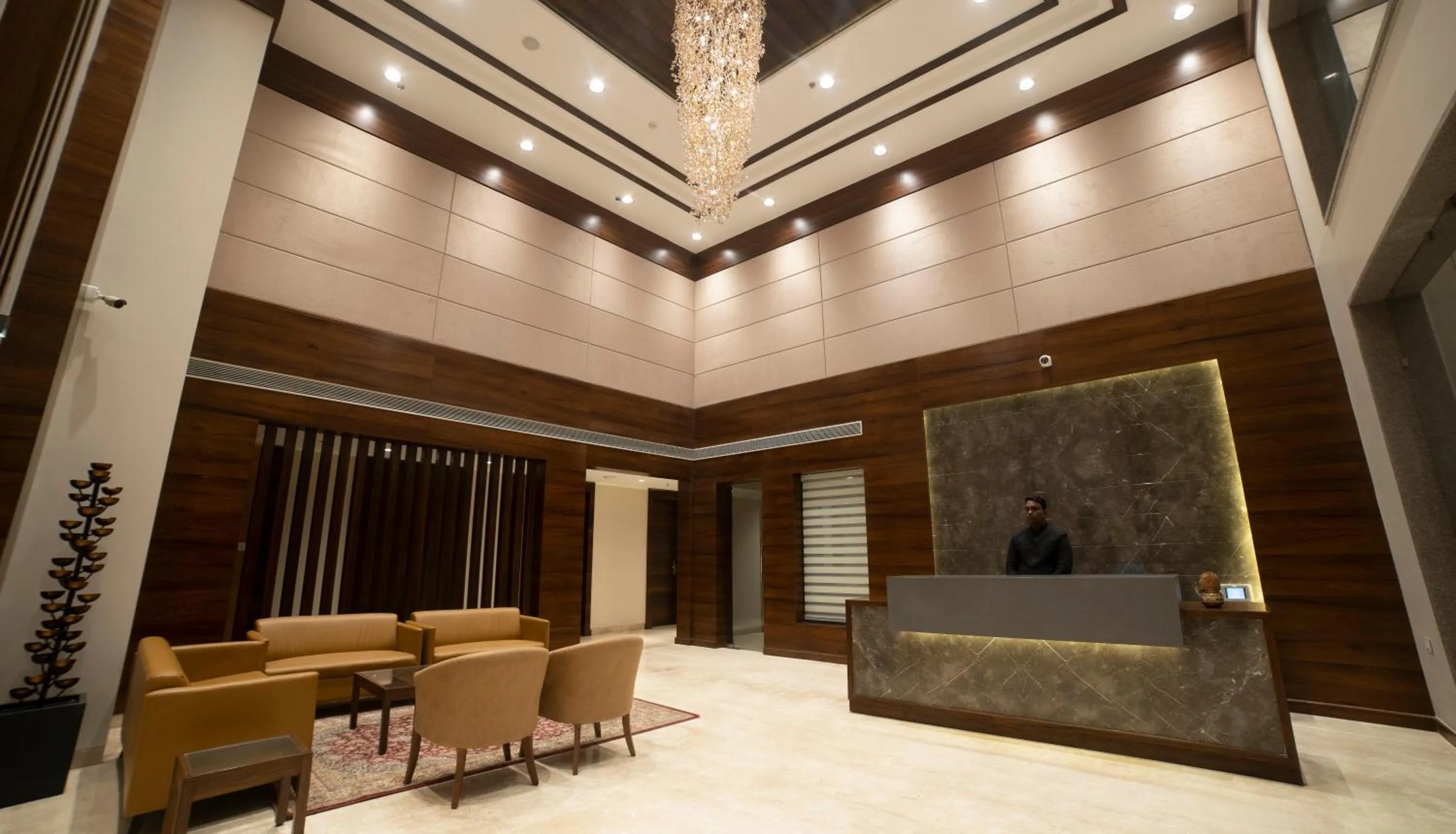 Lobby or reception in HOTEL RAJHANS ABHINANDAN