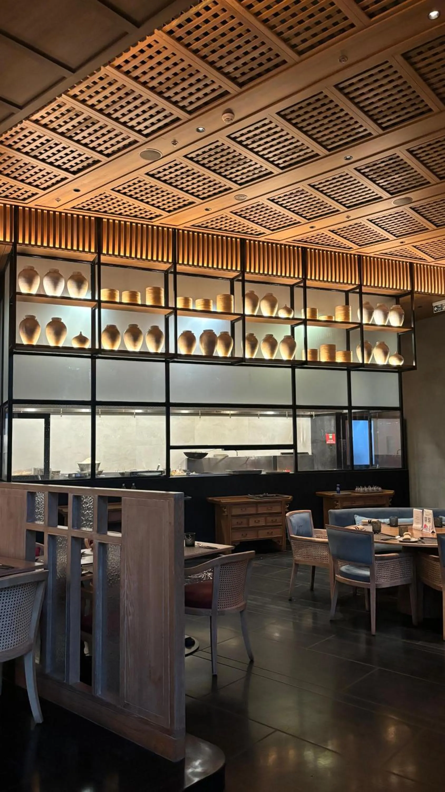 Restaurant/places to eat in Courtyard by Marriott Nashik