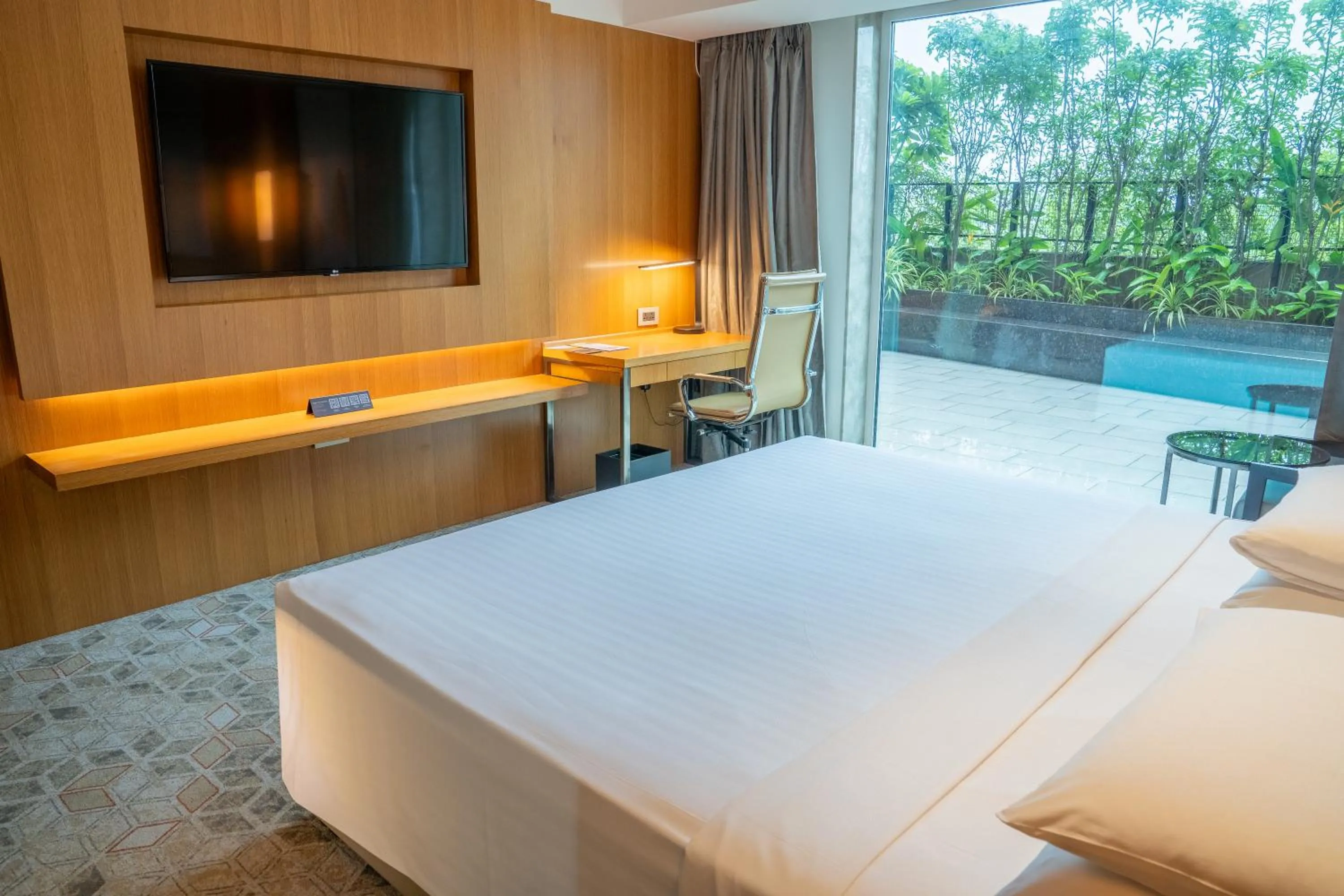 Bed in Courtyard by Marriott Nashik