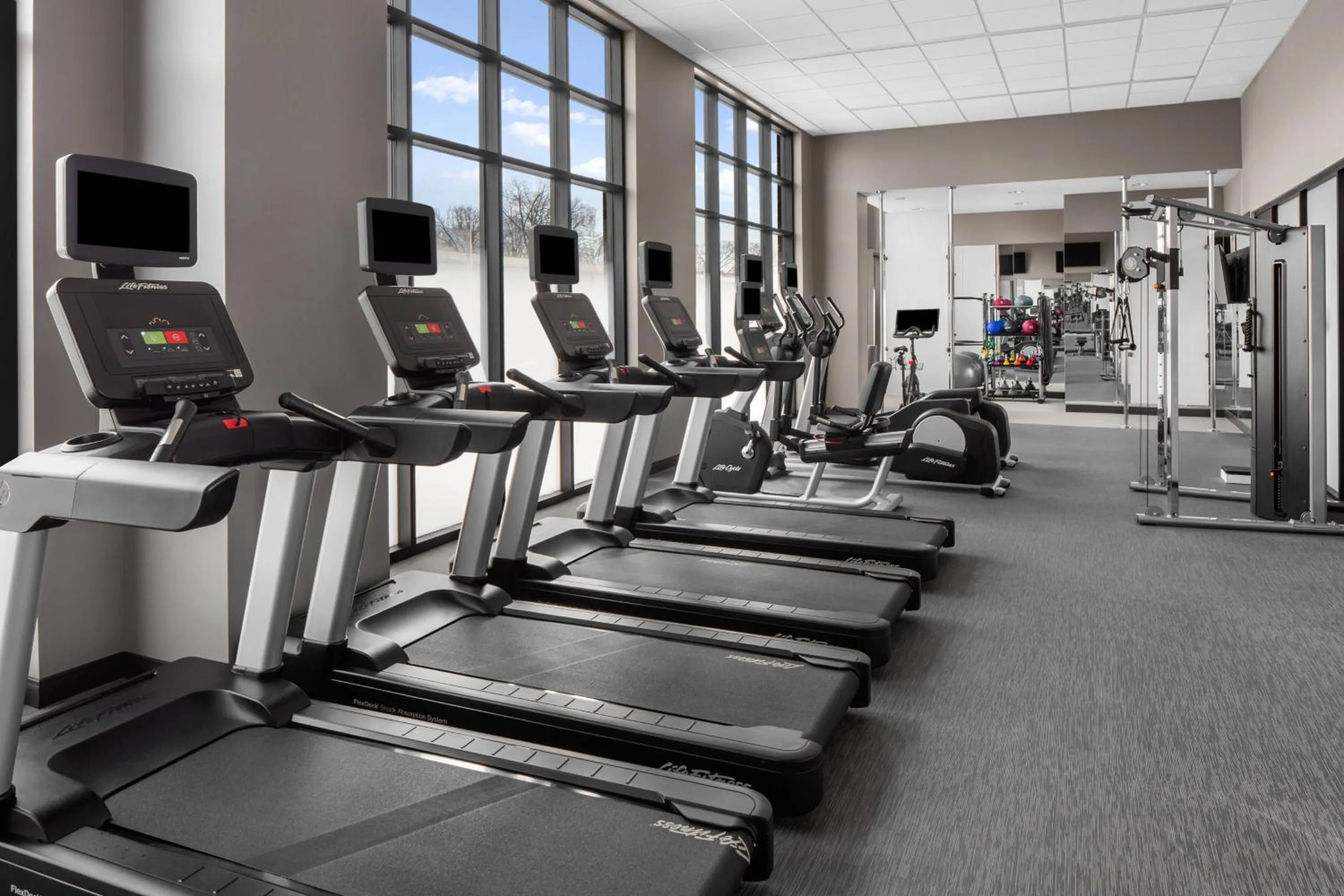 Fitness centre/facilities in Courtyard by Marriott Lansing Downtown